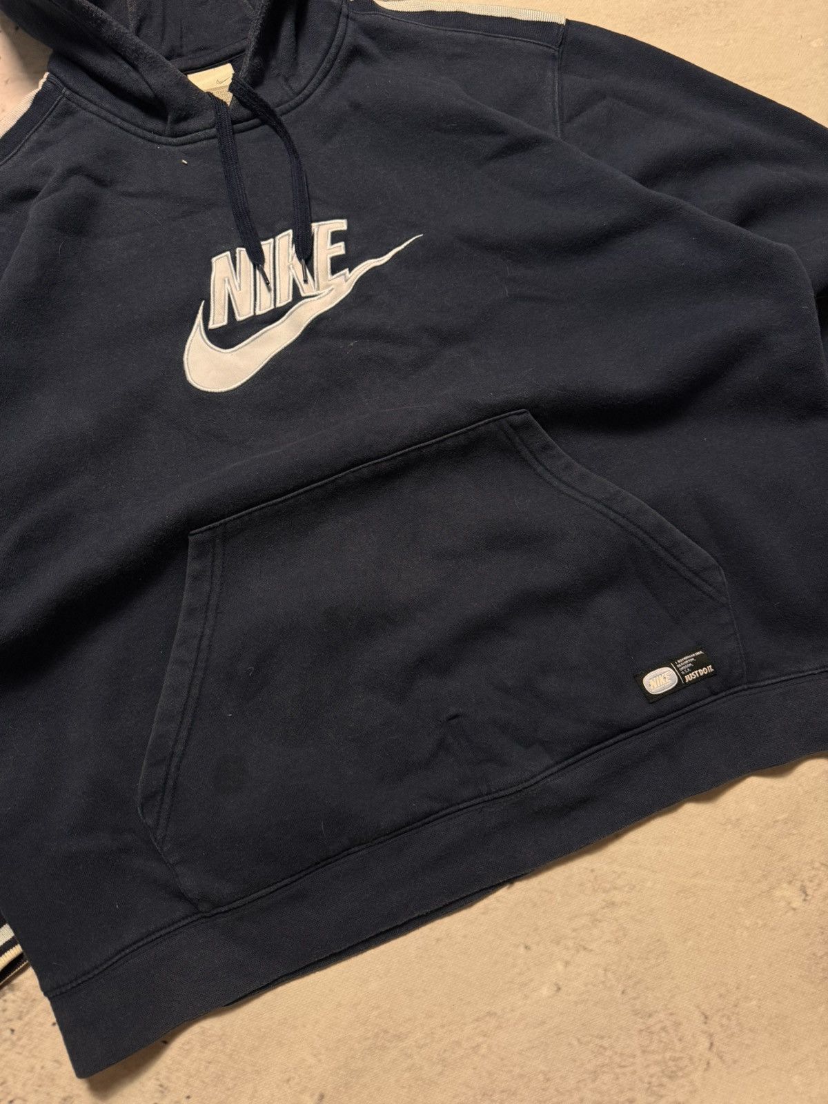 Nike × Vintage NIKE VINTAGE CENTER LOGO OVERSIZE BOXY HOODIE Size US L / EU 52-54 / 3 - 3 Thumbnail