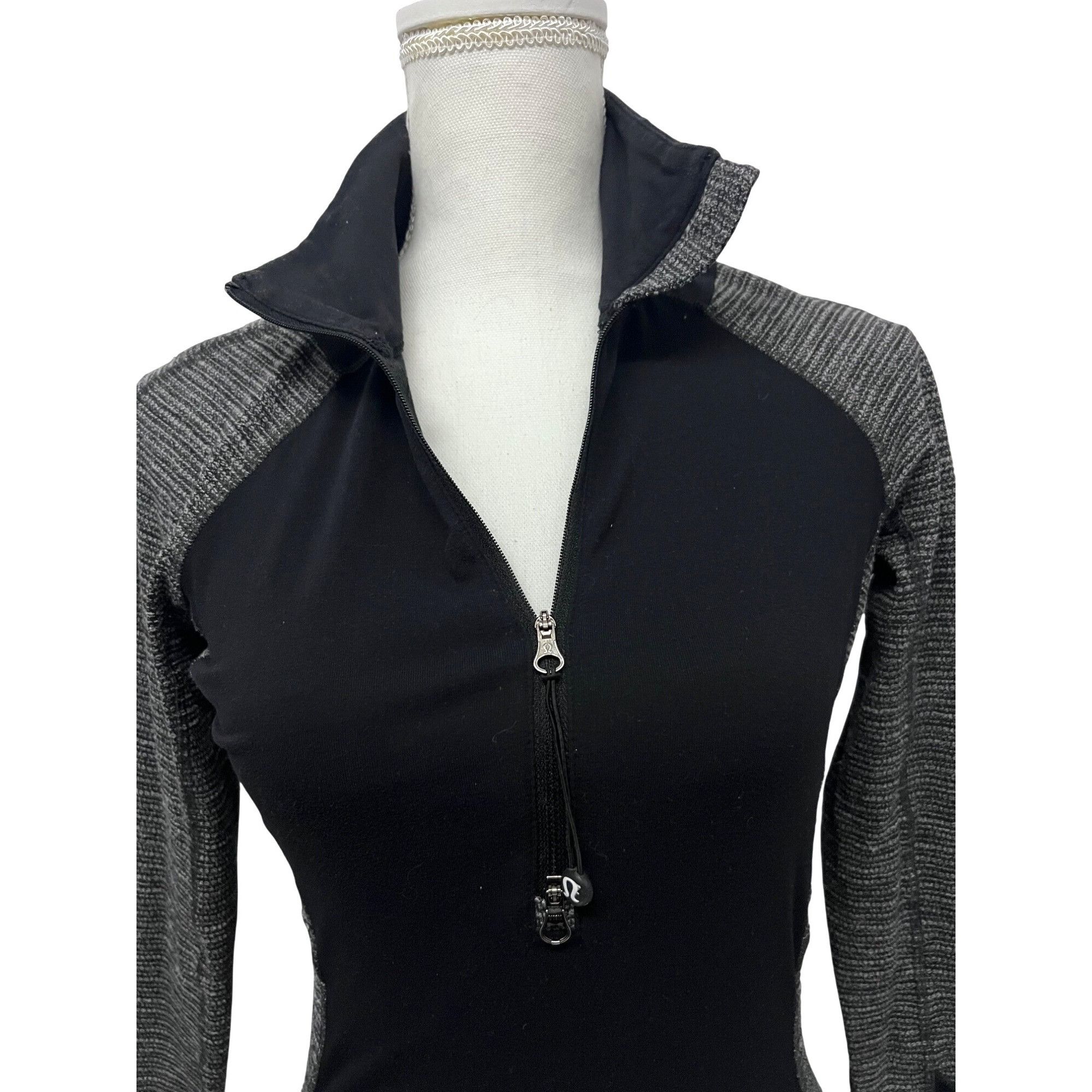 Lululemon Lululemon Womens Quarter Zip Pullover Shirt Colorblock Black Size S / US 4 / IT 40 - 4 Thumbnail