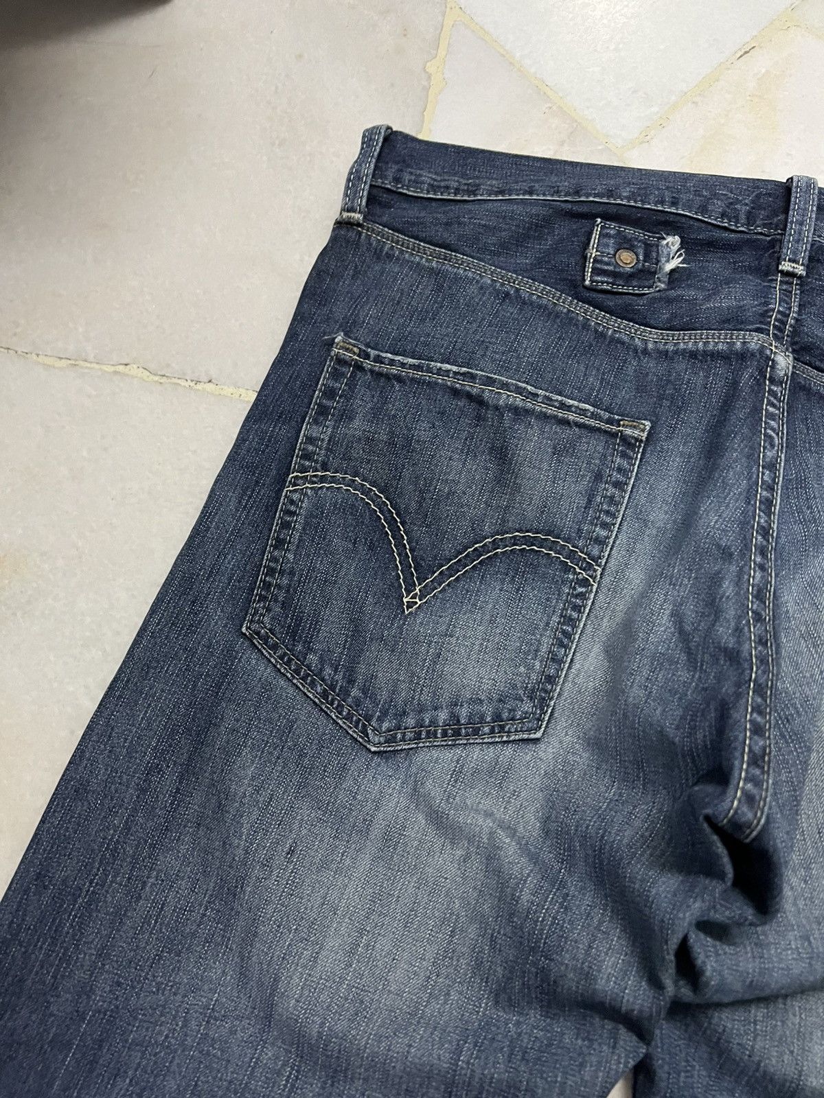 Jean × Levi's × Vintage 💥Vintage Levis 202 Distressed Faded Blue Jeans Size US 33 - 18 Thumbnail