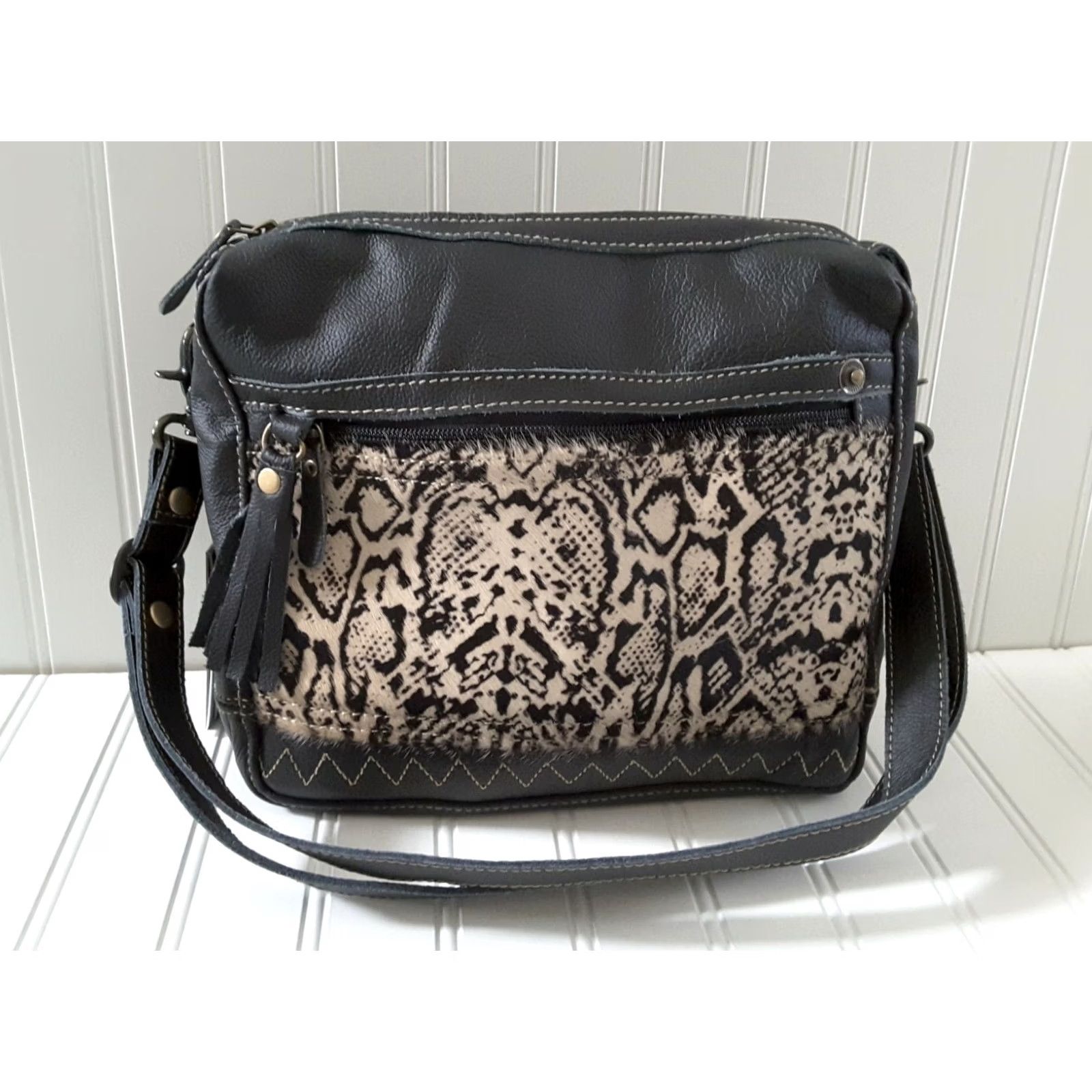 Vintage Myra Bag Monochromatic Snake Fur Leather Purse Handbag Shoulder Bag Women Medium Black Animal Print Zip Adjustable Strap Size ONE SIZE - 2 Thumbnail