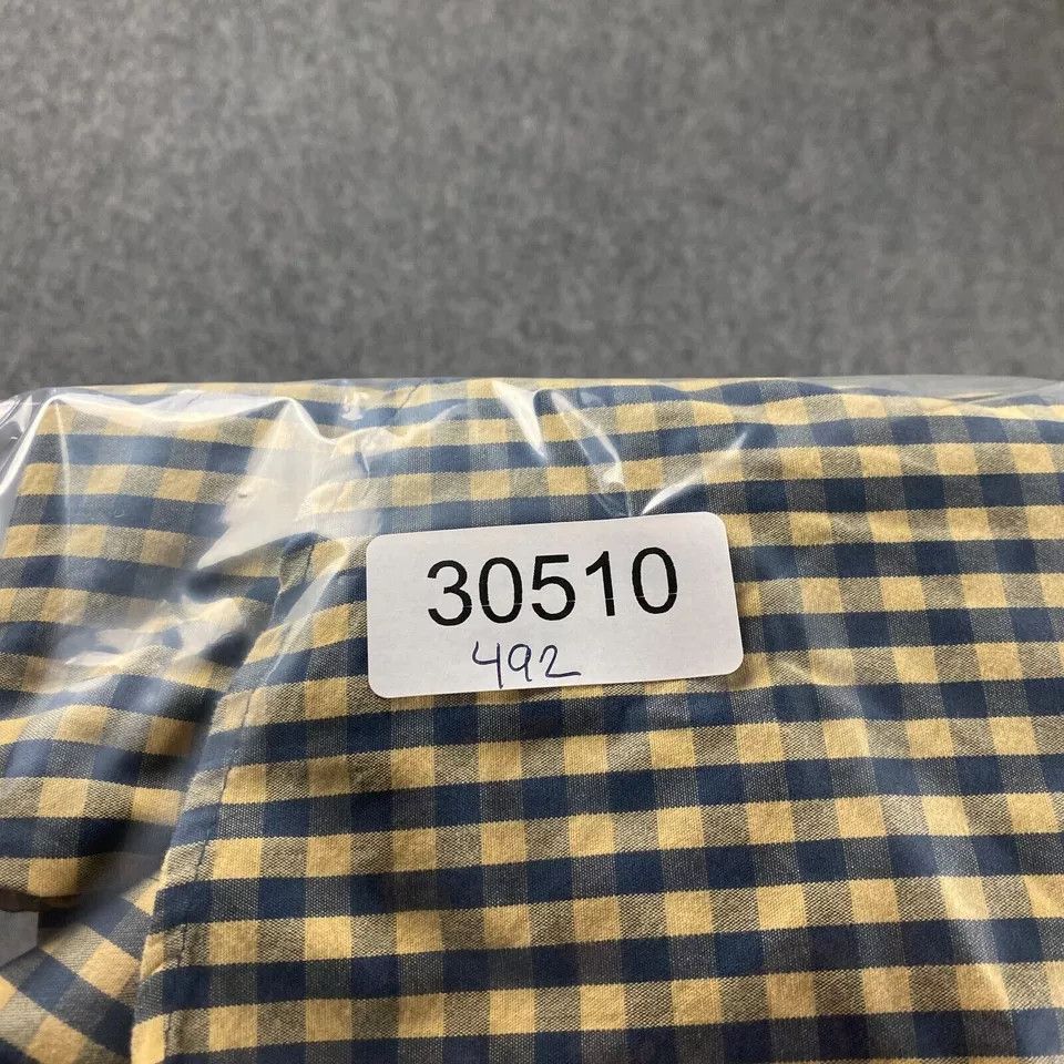 Roundtree & Yorke Roundtree & Yorke Shirt Mens Large Gingham Button Down Size US L / EU 52-54 / 3 - 9 Thumbnail