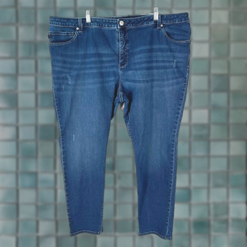 Lee Lee Jeans Women Slimming High Rise Skinny Blue 24W Plus Adult Denim Pants Medium Color Blue 30in Inseam Mens Womens? Size 42" / US 20 - 1 Thumbnail