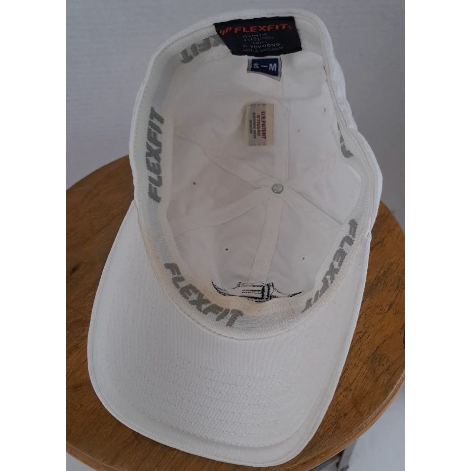 Vintage VINTAGE Easton Sports Fitted Flex Fit Sm/Med White Baseball Cap Unisex Adults Adjustable Cotton White Good clean condition Size ONE SIZE - 5 Thumbnail