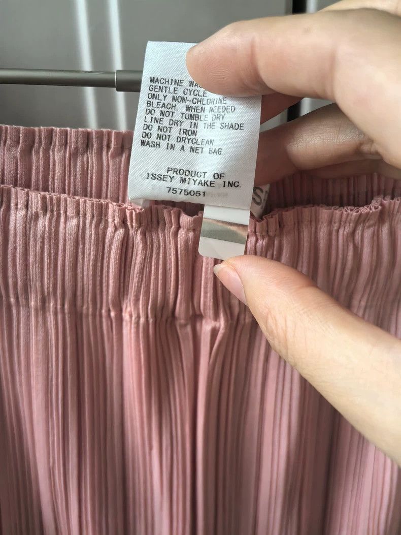 Other Issey Miyake size:3 Pink pleated shorts Size 22" - 4 Thumbnail