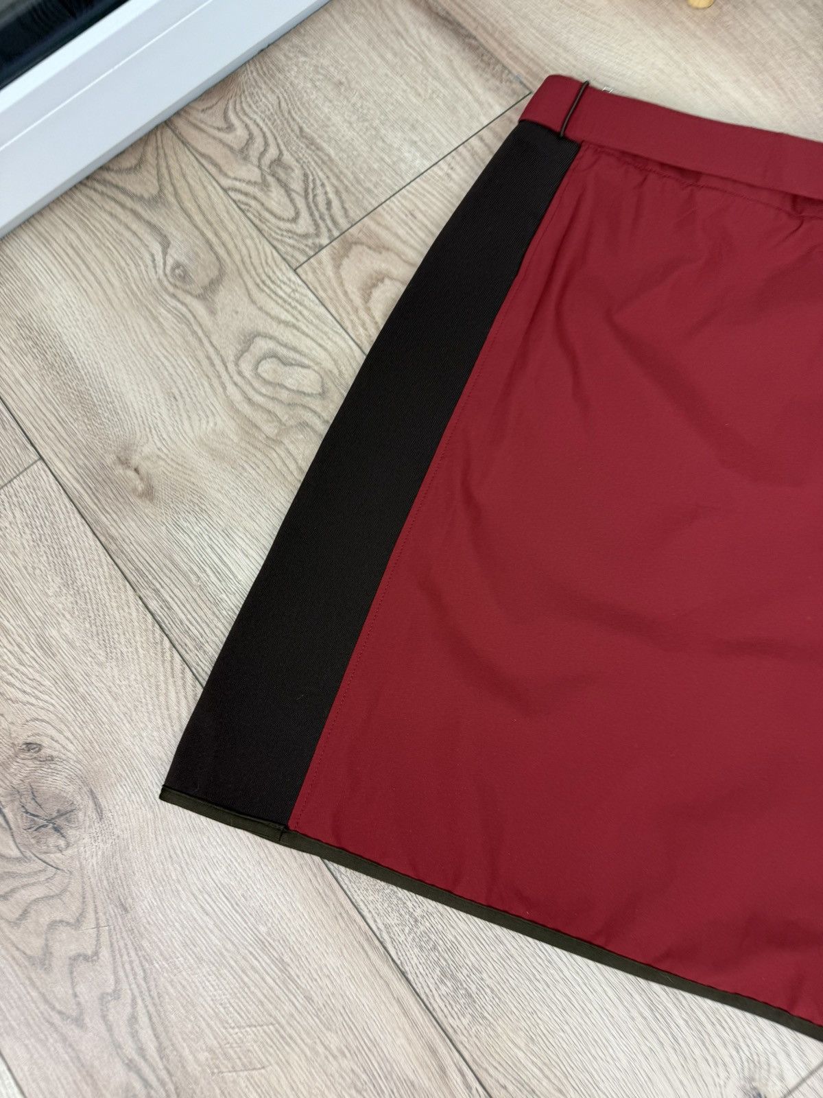 Prada Prada Red Tab Vintage logo y2k avant gardeskirt Size 28" / US 6 / IT 42 - 10 Thumbnail