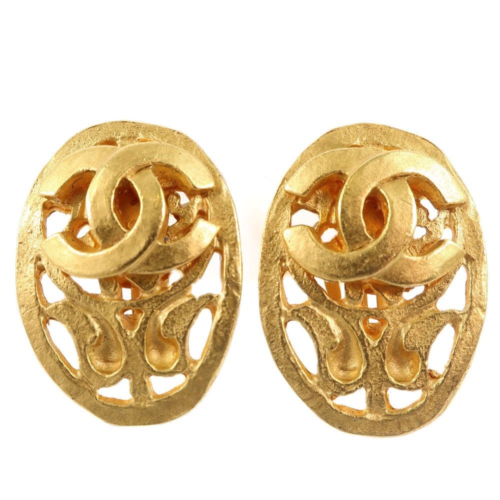 Chanel Chanel Chanel Oval Earrings Earrings Metal Earrings DUTY FREE for USA Size ONE SIZE - 1 Thumbnail