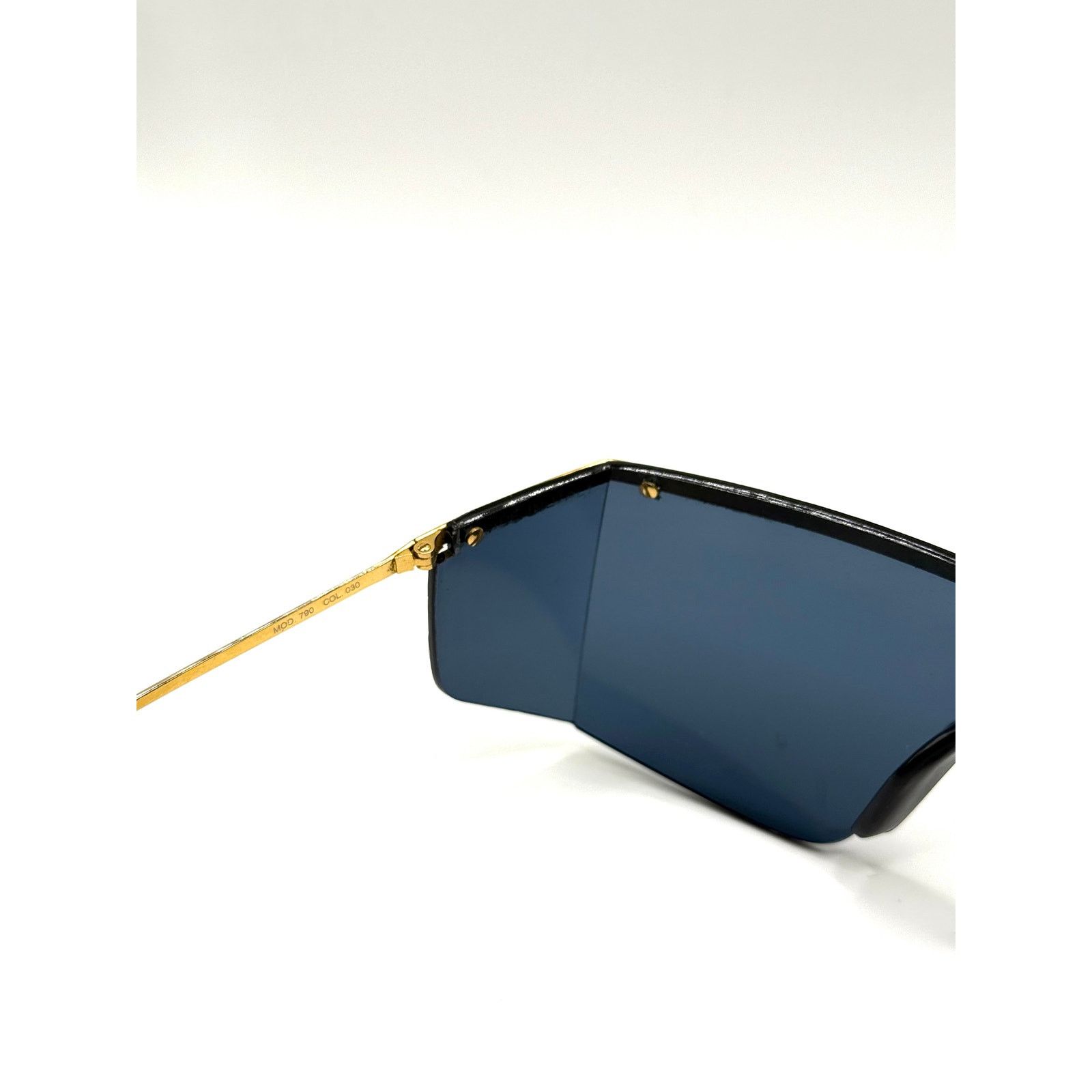 Versace 1990s Gianni Versace visor shield sunglasses Size ONE SIZE - 6 Thumbnail