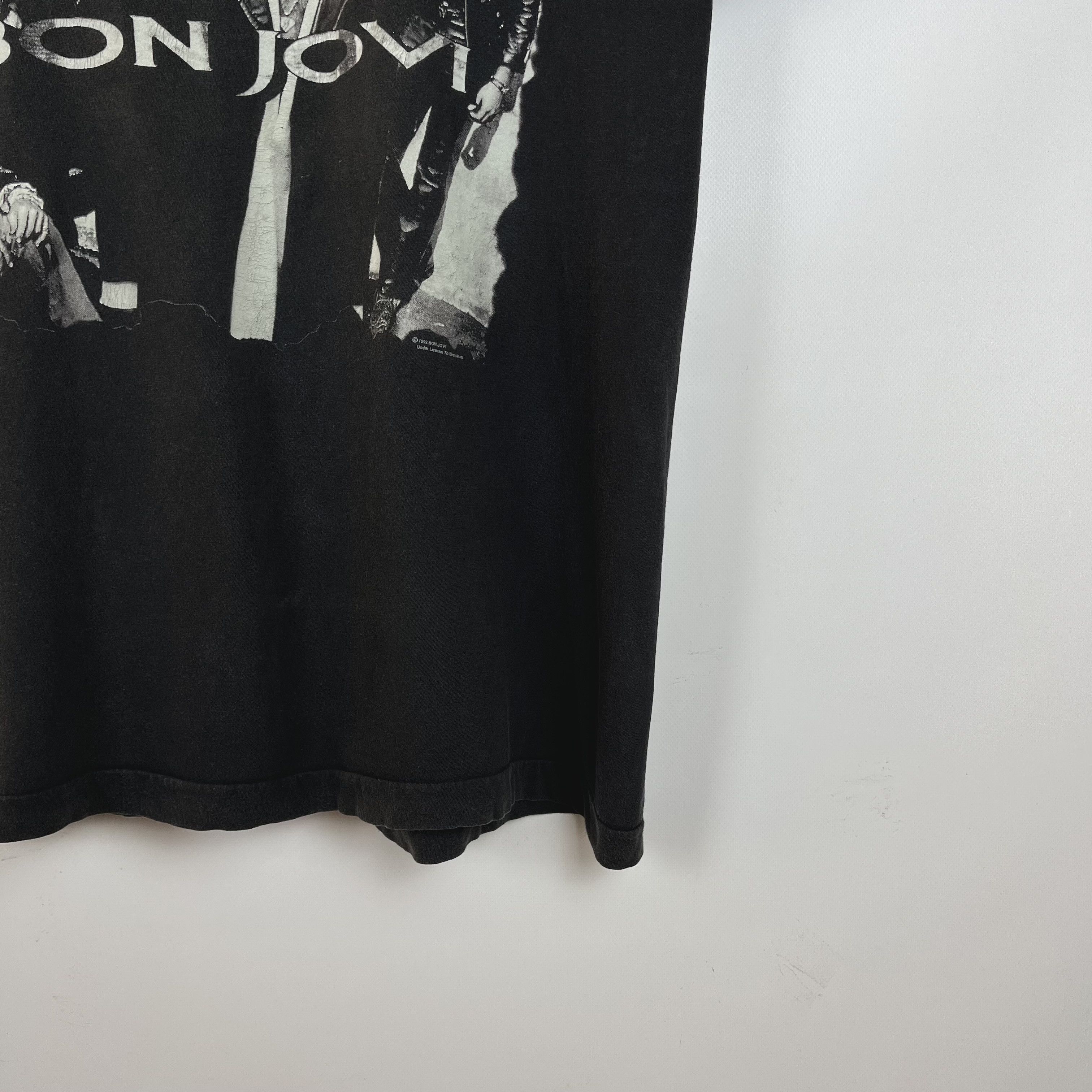 Band Tees Vintage Bon Jovi Keep The Faith Band T Shirt 1992 Size US XL / EU 56 / 4 - 3 Thumbnail