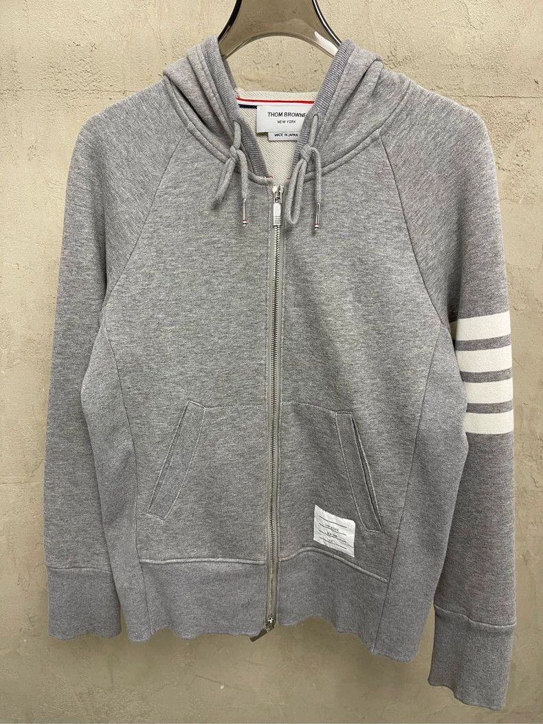 Thom Browne Thom browne Gray four-striped zipper jacket 2504-Nextarrow Size US S / EU 44-46 / 1 - 3 Thumbnail