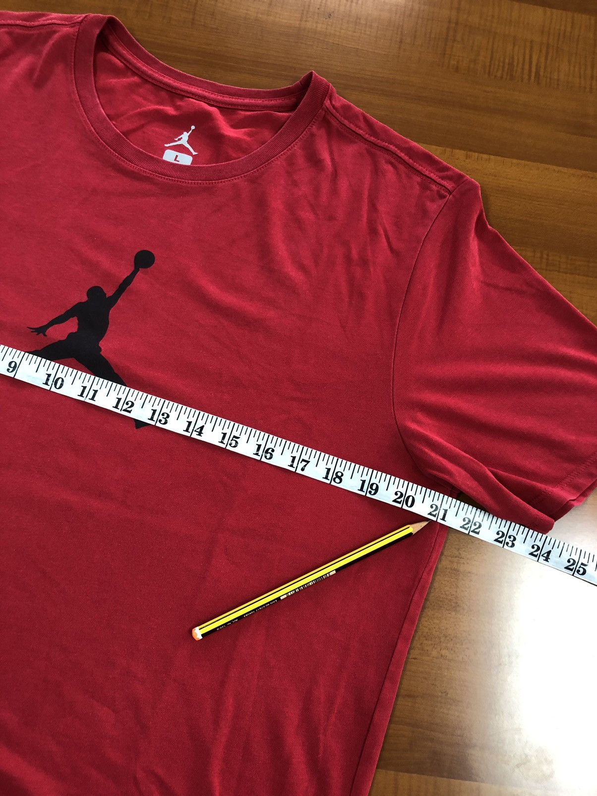 Jordan Brand Nike Air Jordan Red Tshirt Tee Size US L / EU 52-54 / 3 - 17 Thumbnail