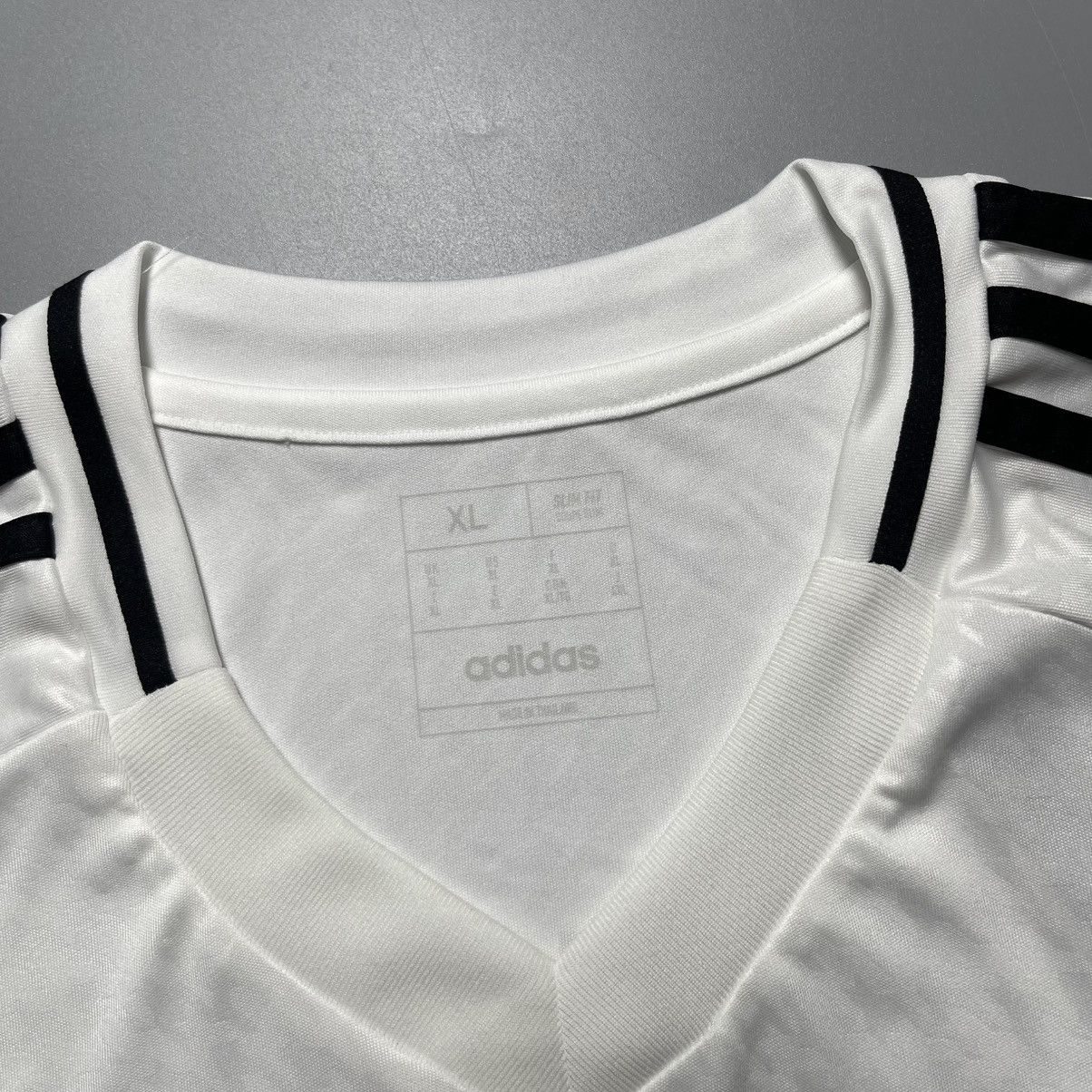 Adidas REAL MADRID ADIDAS 2024/2025 FOOTBALL HOME JERSEY #7 VINI Size US XL / EU 56 / 4 - 5 Thumbnail