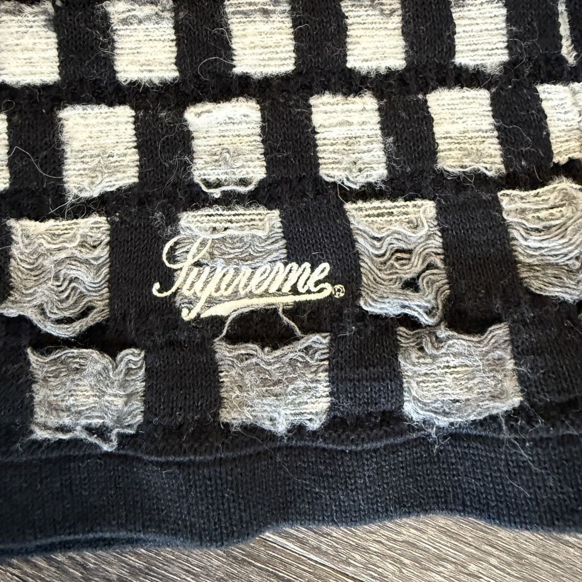 Supreme Supreme Gradient Grid Woven Shorts XL Size US 36 / EU 52 - 3 Thumbnail
