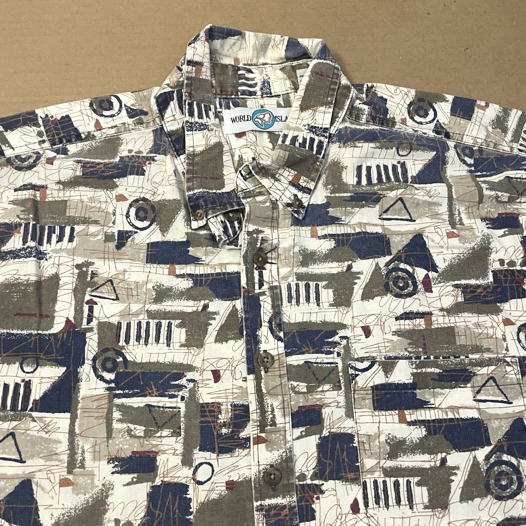 Vintage VINTAGE World Island Button-Down Shirt Adult XXL 2XL AOP Art Pocket Y2K USA Mens Size US XXL / EU 58 / 5 - 2 Thumbnail