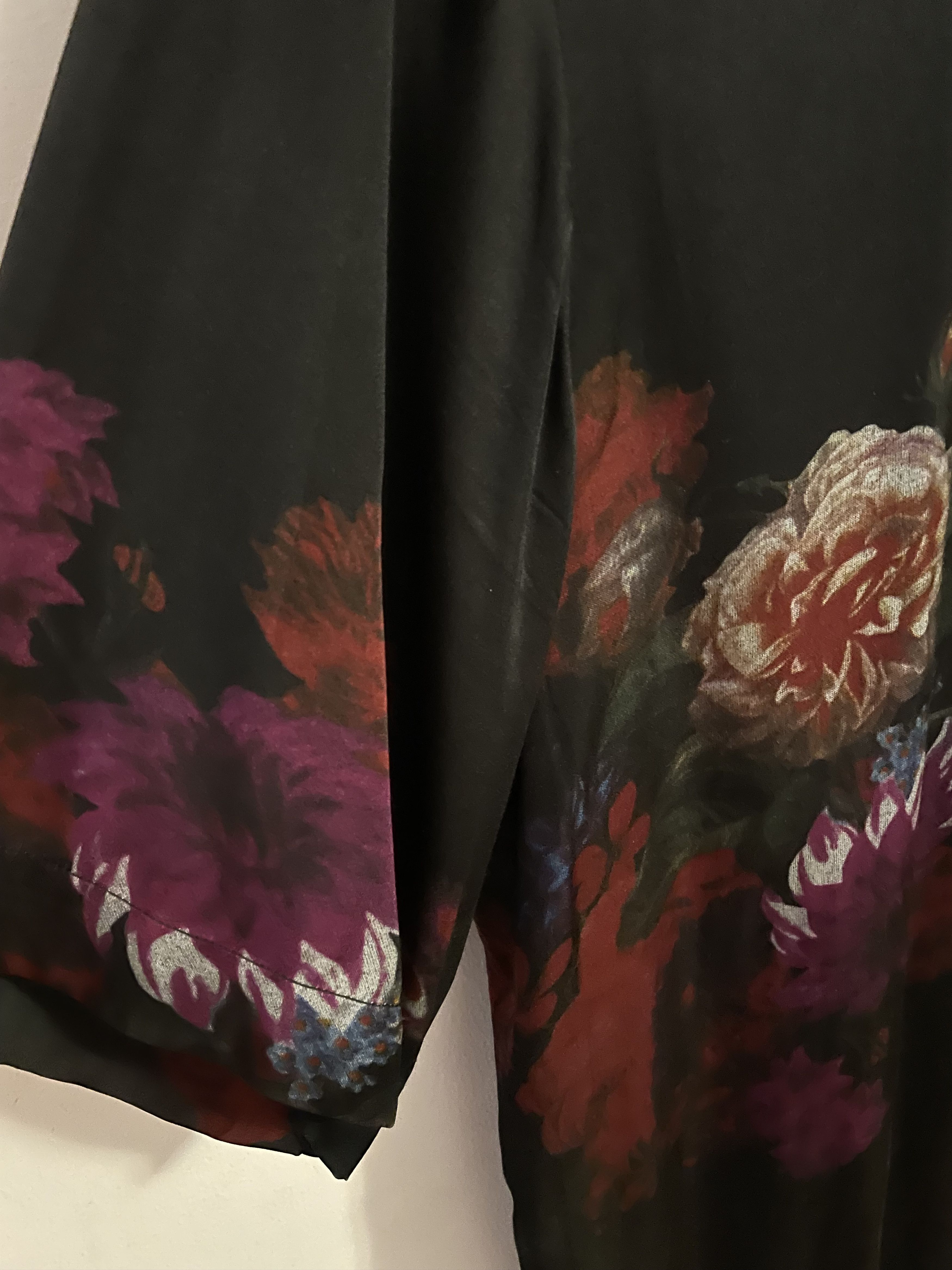 Dries Van Noten DRIES VAN NOTEN Black Floral Print Shirt Size US S / EU 44-46 / 1 - 5 Thumbnail