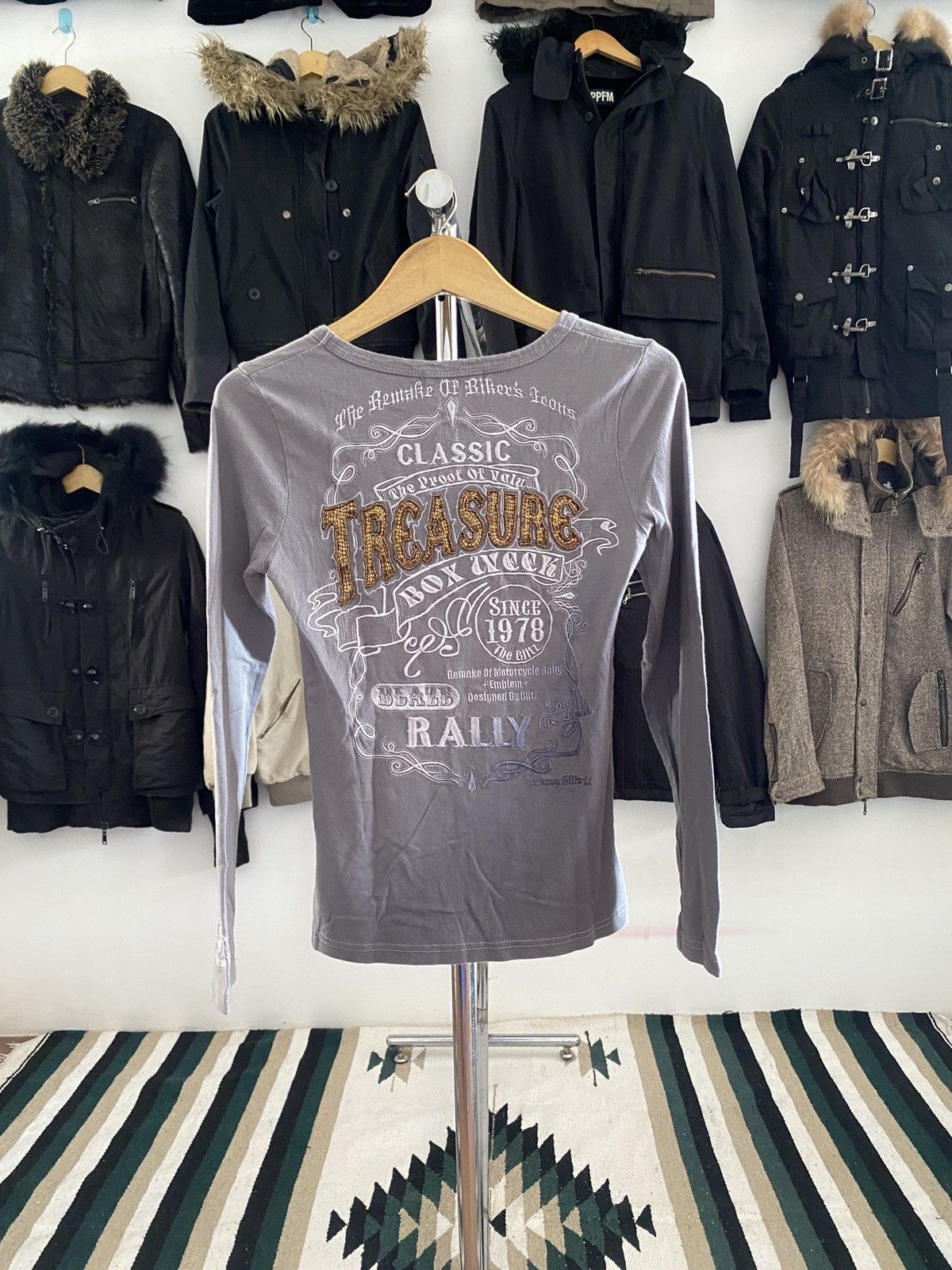 Japanese Brand Japanese Glitz Poem Embroidered LongSleeve Tee Size US M / EU 48-50 / 2 - 18 Thumbnail