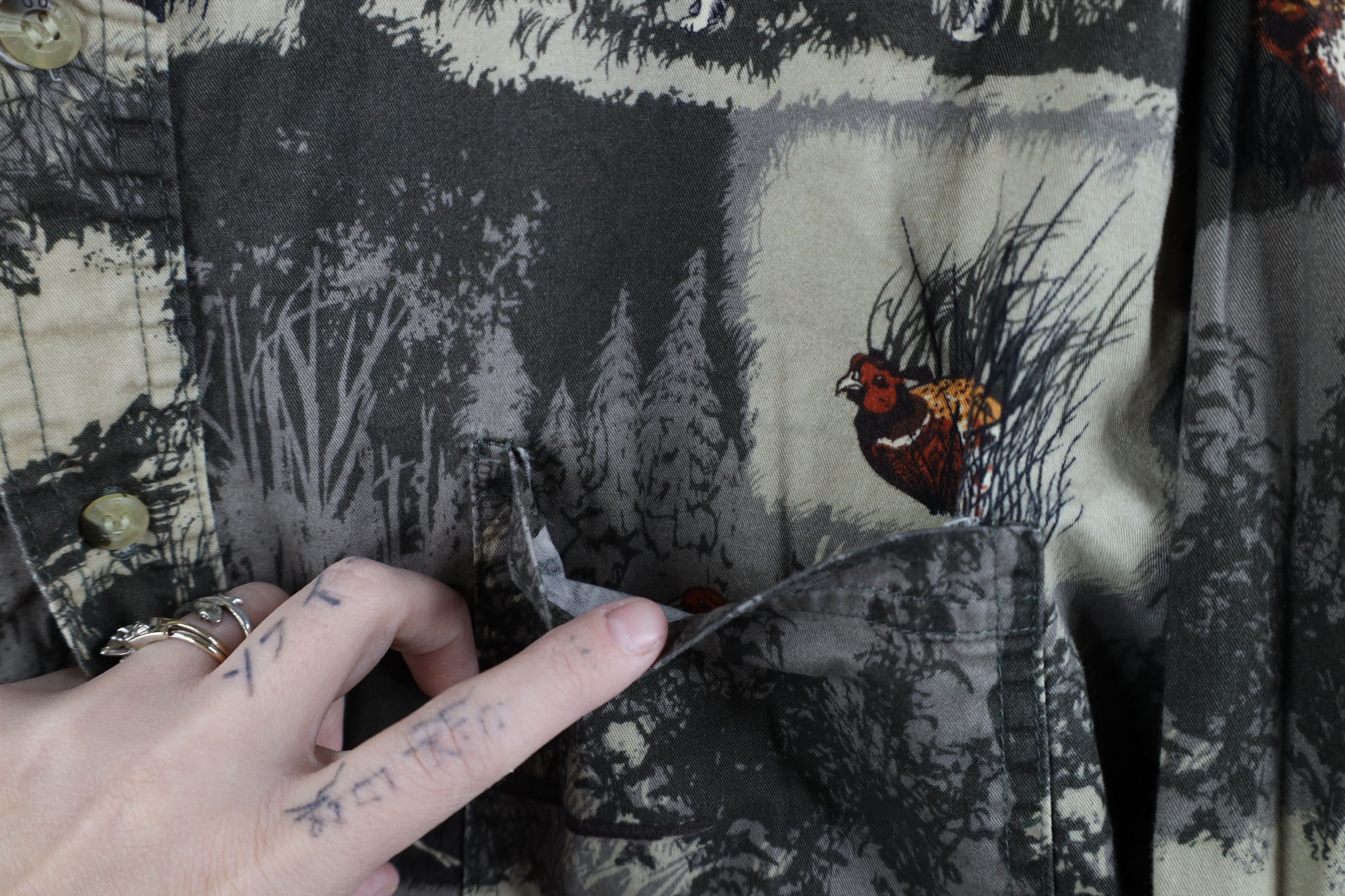 Vintage Vintage 90s Y2K Hunting Dog All Over Print Button Shirt Size US XL / EU 56 / 4 - 6 Thumbnail