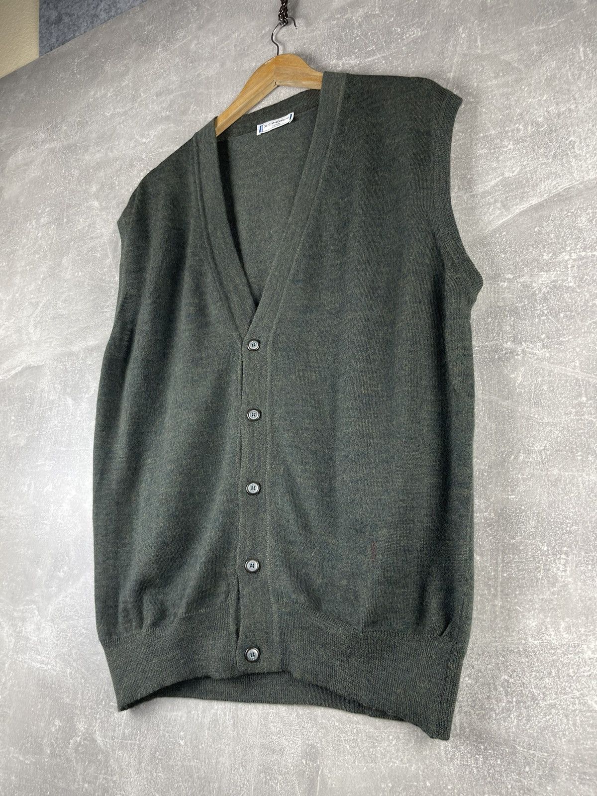 Yves Saint Laurent Yves Saint Laurent Tricots Vintage Wool Button Vest Green Size US XXL / EU 58 / 5 - 2 Thumbnail