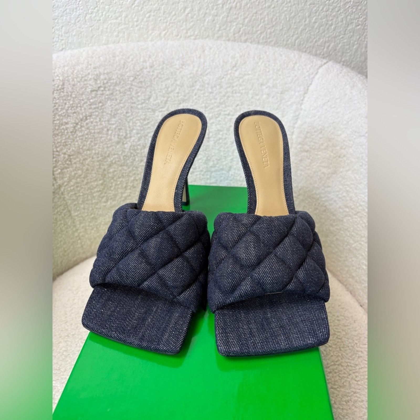 Bottega Veneta Bottega Veneta Denim Matelasse Padded Mule 40 Size US 10 / IT 40 - 4 Thumbnail