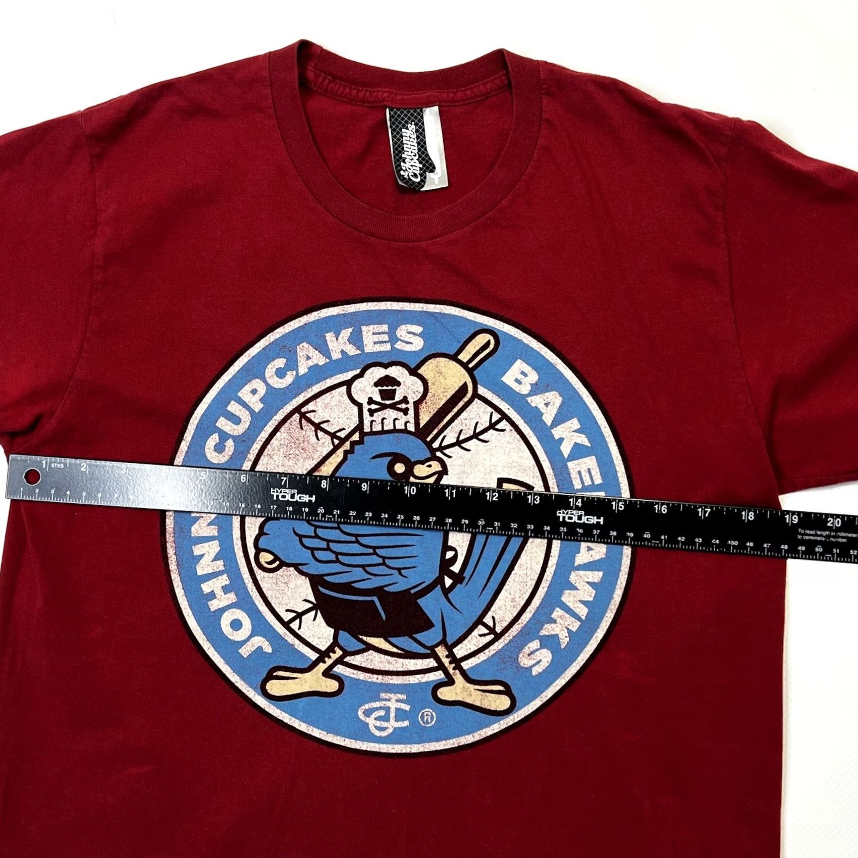 Johnny Cupcakes Johnny Cupcakes T-Shirt Size Medium Red Graphic Tee Logo Hawk Bird Baseball Graphic Print Unisex Adults Short Sleeve Crew Neck Size US M / EU 48-50 / 2 - 2 Thumbnail