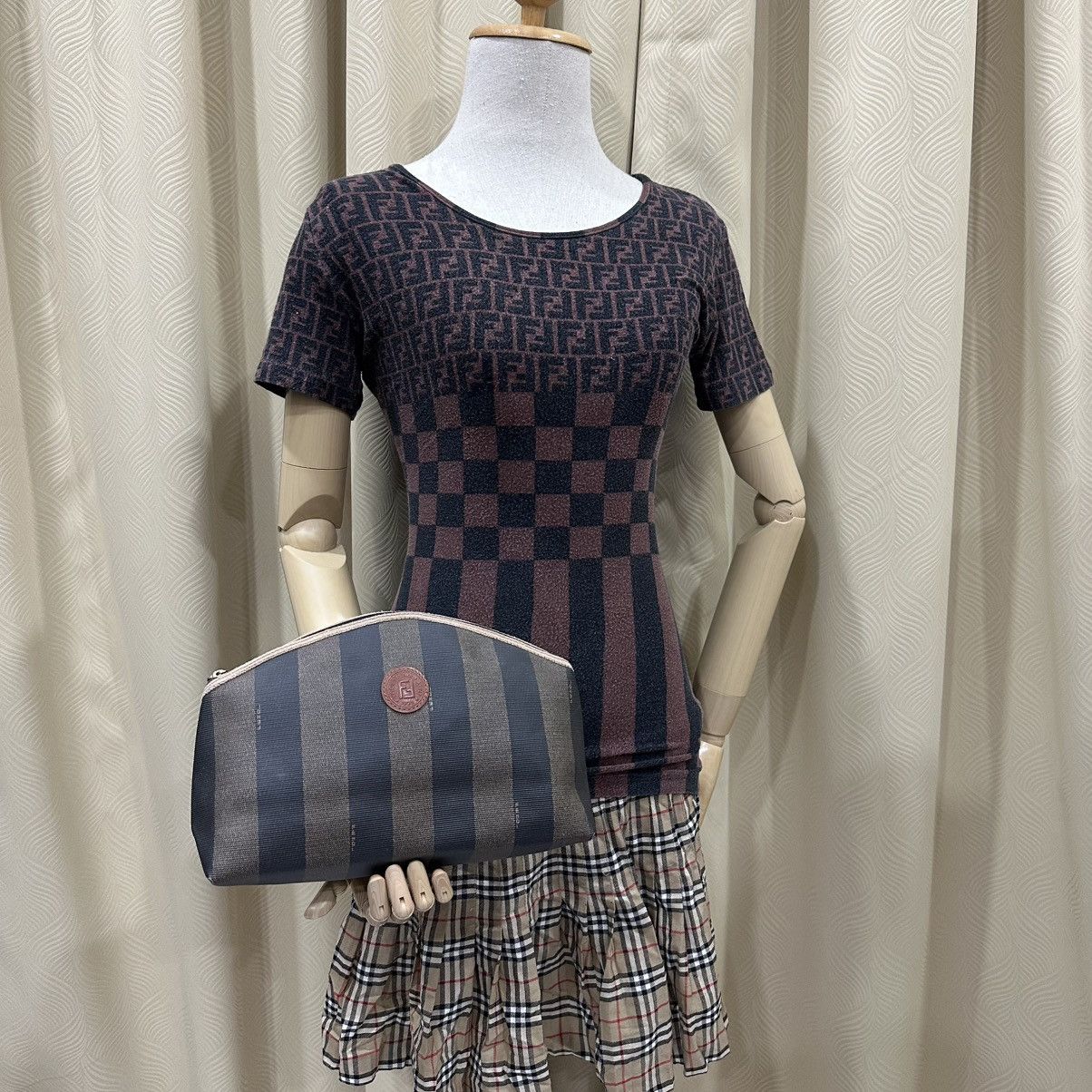 Fendi ‼️YES‼️ FENDI PEQUIN STRIPE CLUTCH MAKE UP BAG Size ONE SIZE - 1 Thumbnail
