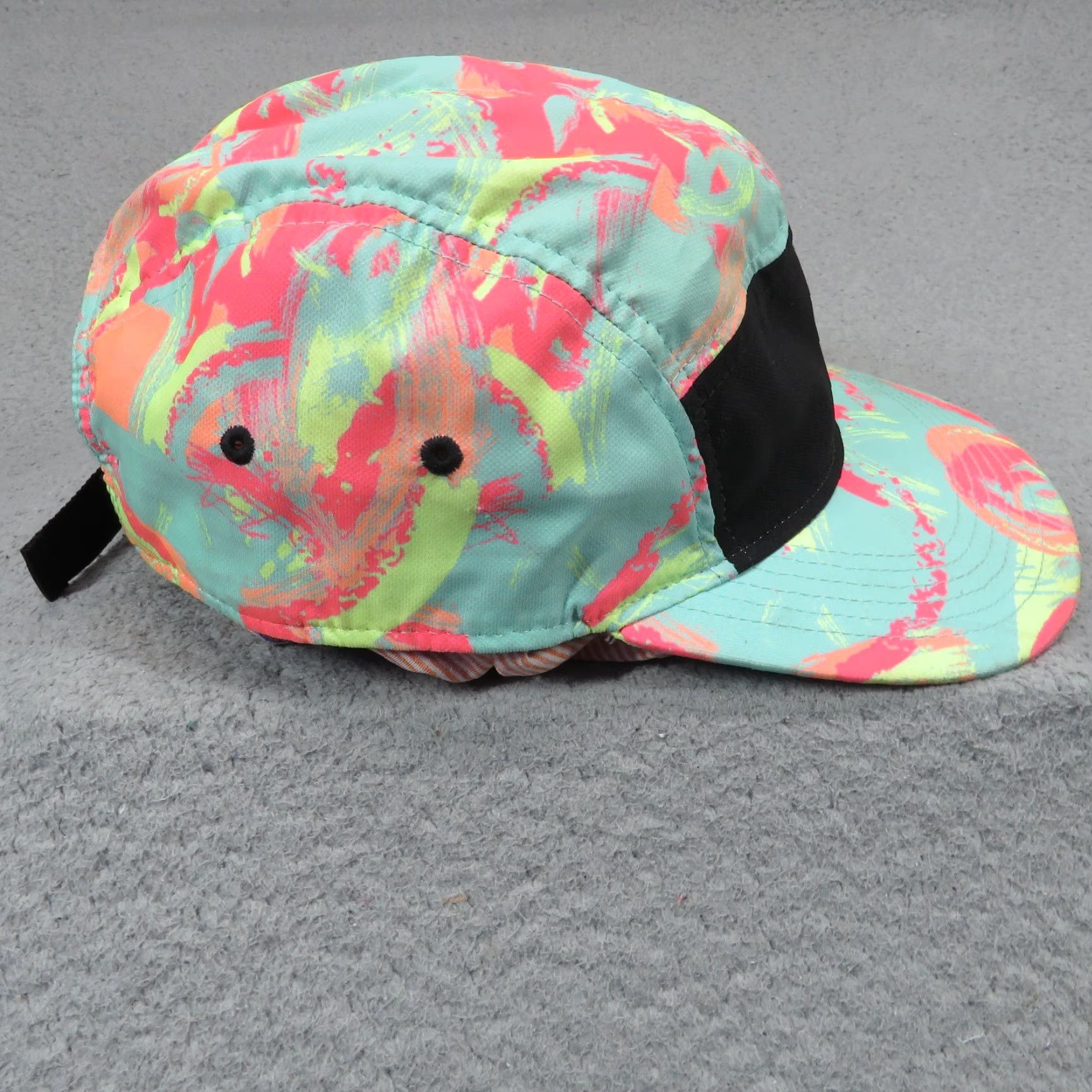 Nike VINTAGE Nike Hat Cap 5 Panel Strap Back Kobe Easter Pack Tailwind Running Men Adjustable Blue Reflective Geometric 90s Sports Logo Mens Size ONE SIZE - 5 Thumbnail