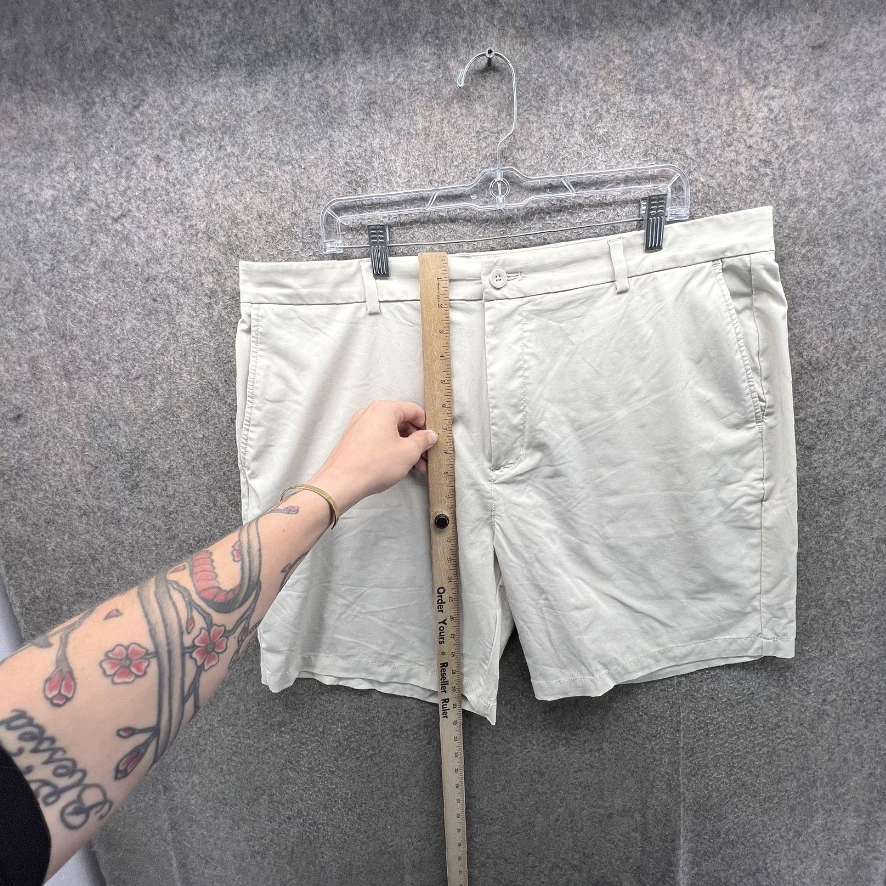 Vineyard Vines Vineyard Vines Shorts Mens 40 Beige Performance Chino Stretch 9 Inseam Casual Size US 40 / EU 56 - 4 Thumbnail