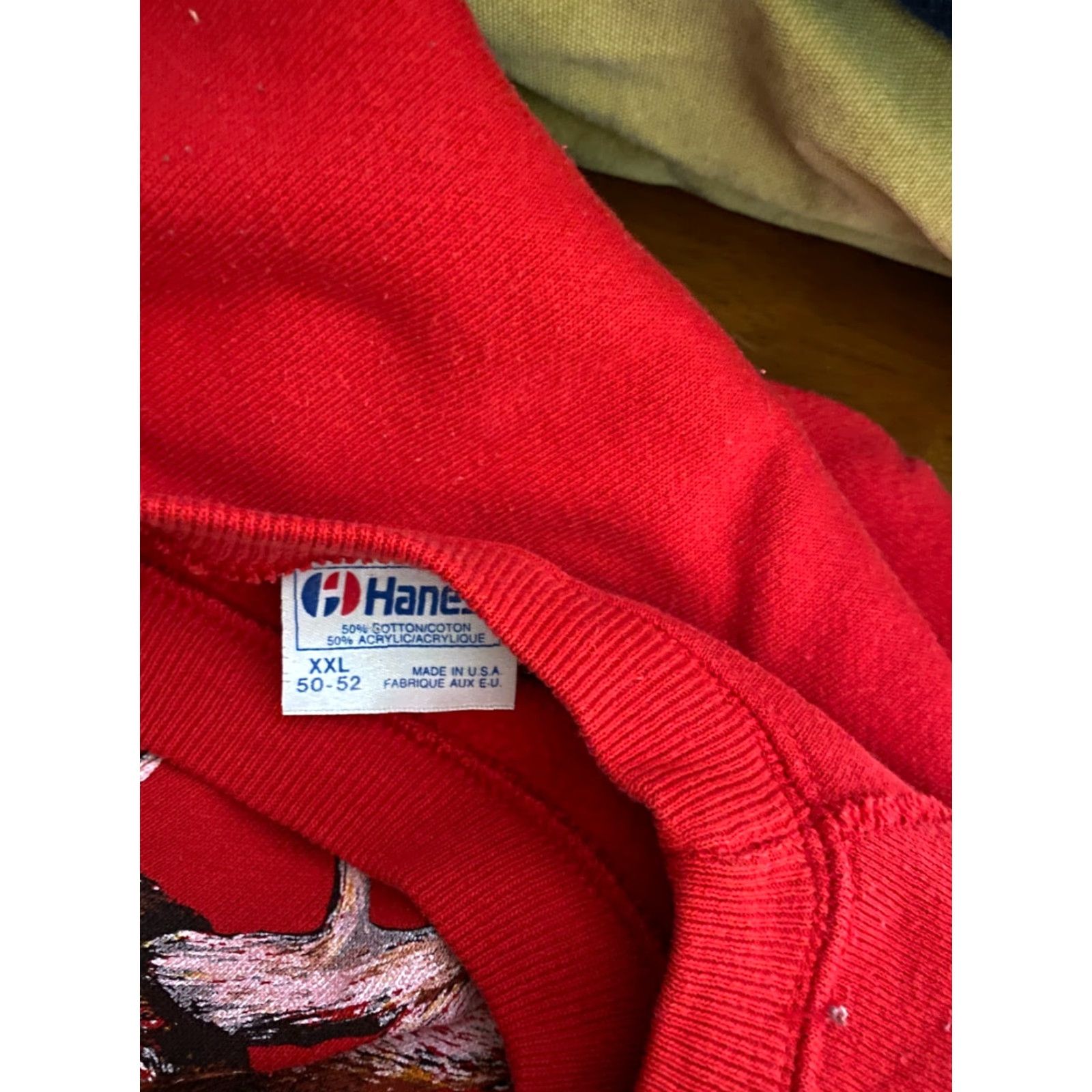 Hanes VINTAGE Hanes White tail buck crewneck 1987 Made In USA XXL 50/50 RED Crew Neck Mens 80s USA T-Shirt Size US XXL / EU 58 / 5 - 6 Thumbnail