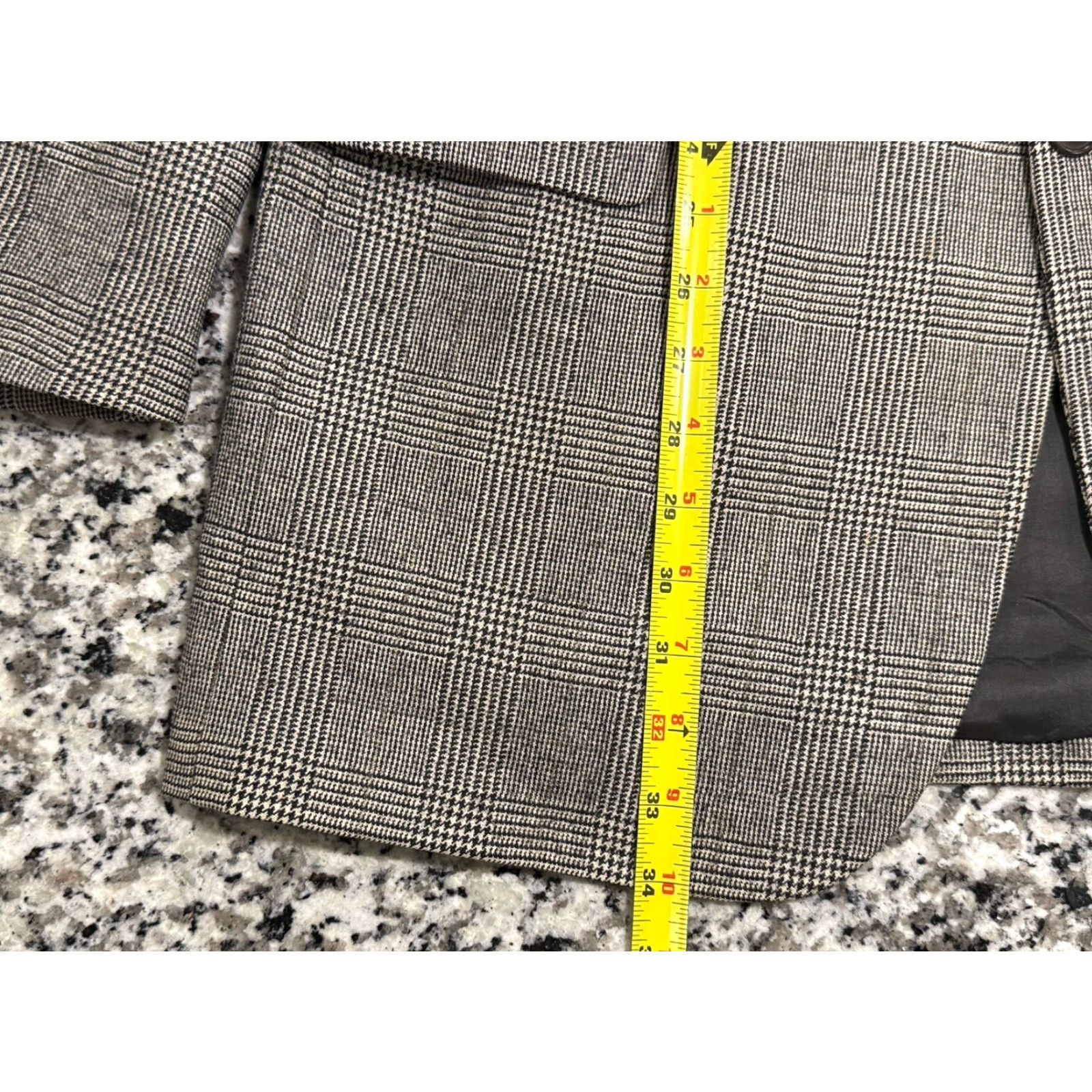 Brooks Brothers BROOKS BROTHERS X LORO PIANA Rain System Grey Houndstooth Plaid Blazer 44L Men Regular Wool Cupro Lining Notch Lapel Modern 2-Button Single-Breasted"} Size 44R - 4 Thumbnail