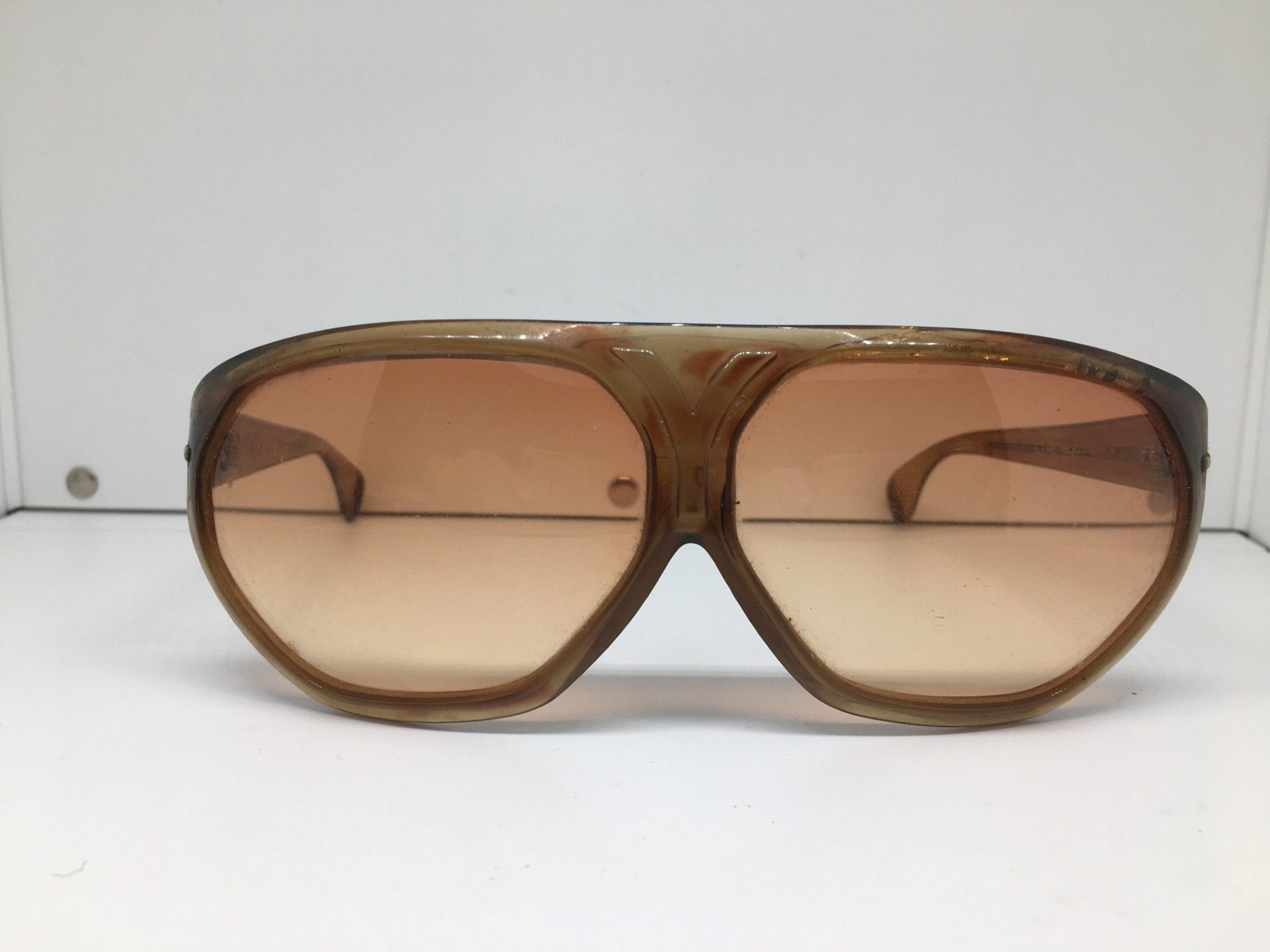 Yves Saint Laurent '71 MOD YVES SAINT LAURENT X RENAULD FRANCE SUNGLASSES RARE Size ONE SIZE - 2 Thumbnail