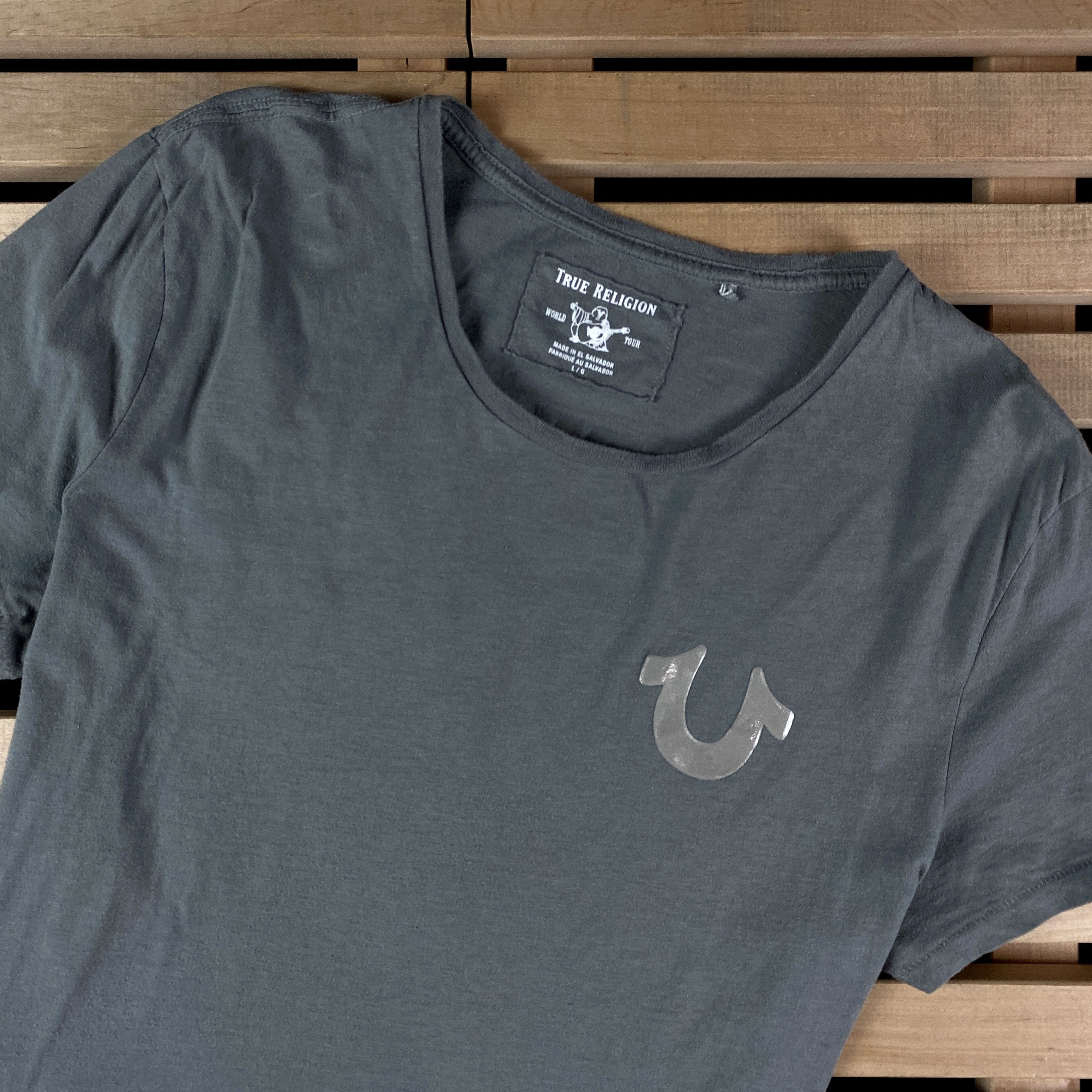 True Religion Mens T-Shirt Short Sleeve True Religion Big Logo Back Size L Size US L / EU 52-54 / 3 - 3 Thumbnail