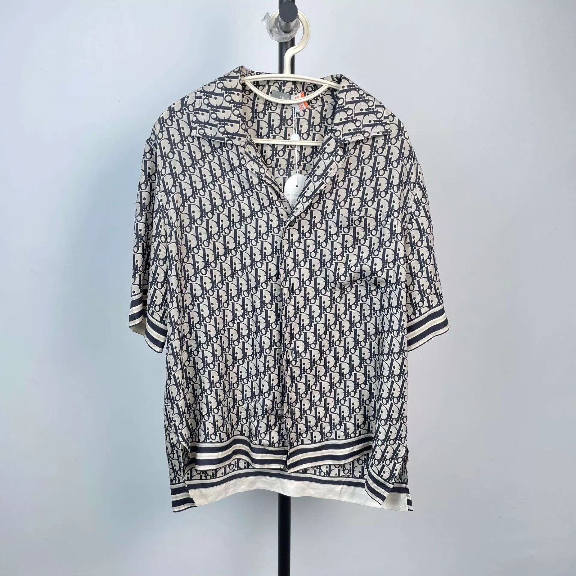 Dior DIOR Silk All-Over Print Short-Sleeve 37XS Size US XS / EU 42 / 0 - 1 Thumbnail