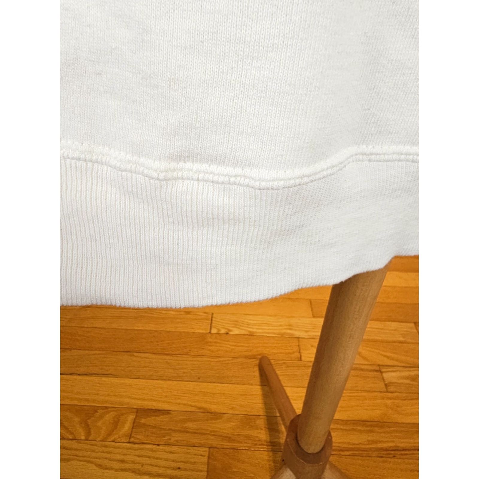 Vintage VINTAGE Unbranded White Cotton Short Sleeve Sweatshirt SZ Meduim M Mens Sweatshirt Short Sleeve White Cotton Pullover All Seasons Logo Reflective Size US M / EU 48-50 / 2 - 2 Thumbnail