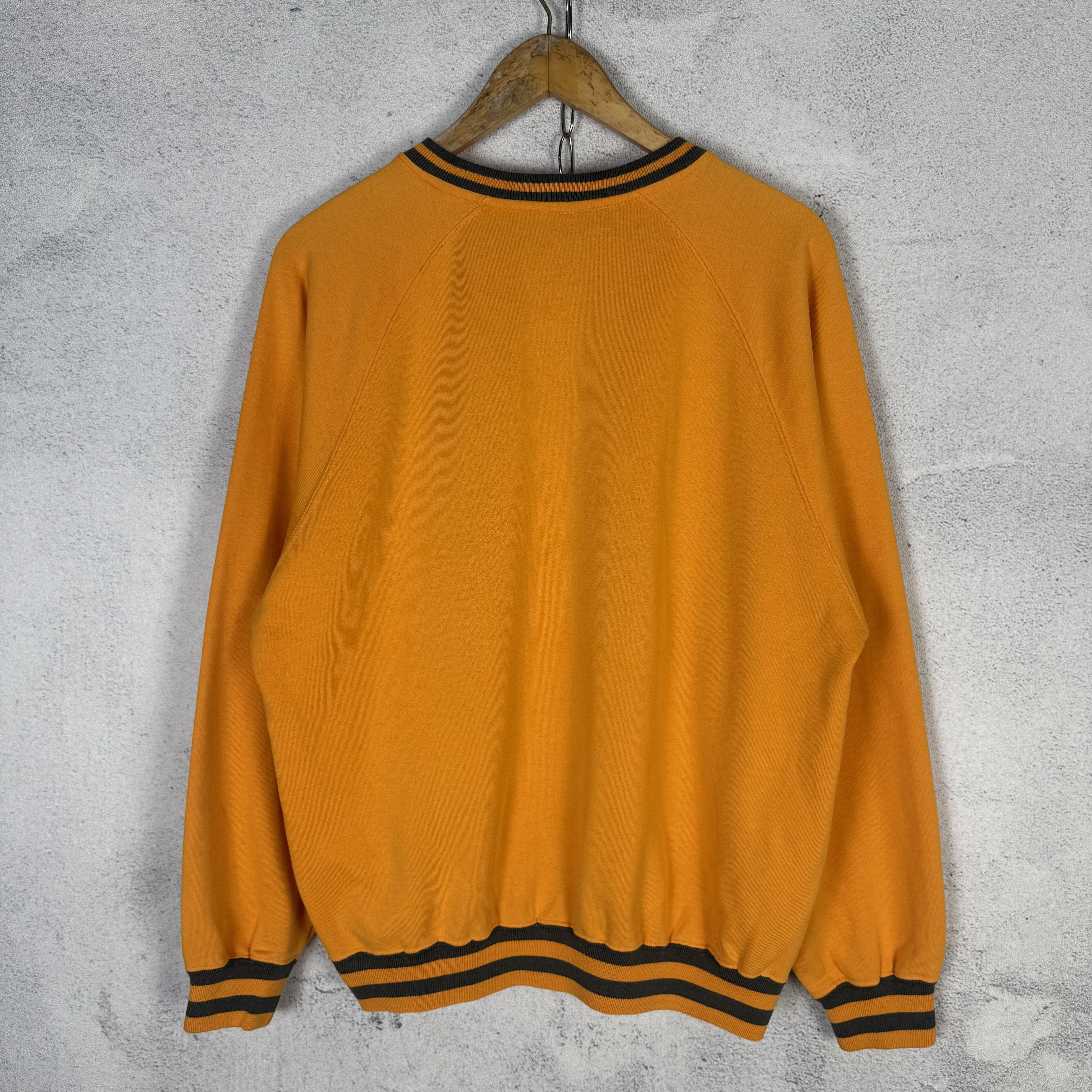 Reebok Vintage Reebok Sweatshirt Crewneck Size US M / EU 48-50 / 2 - 2 Thumbnail