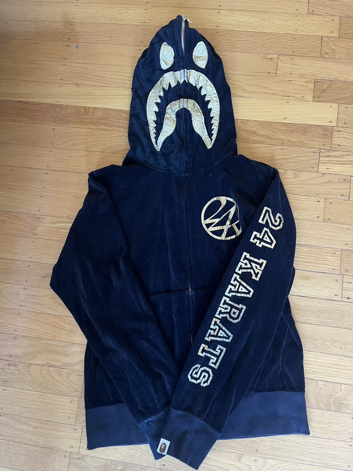 Bape Vintage Bape 24 Karat Full-Zip Shark Hoodie Size US M / EU 48-50 / 2 - 1 Thumbnail