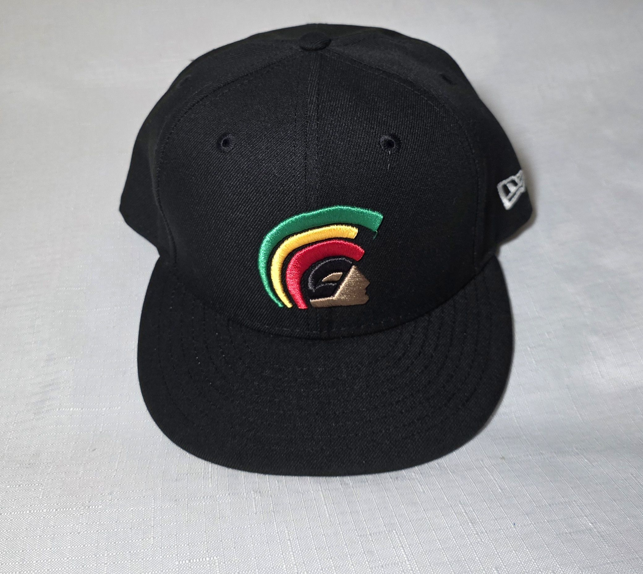 New Era Fitted X New Era Hawaii Black UH Manoa Mua 9fifty SnapBack Size ONE SIZE - 1 Thumbnail