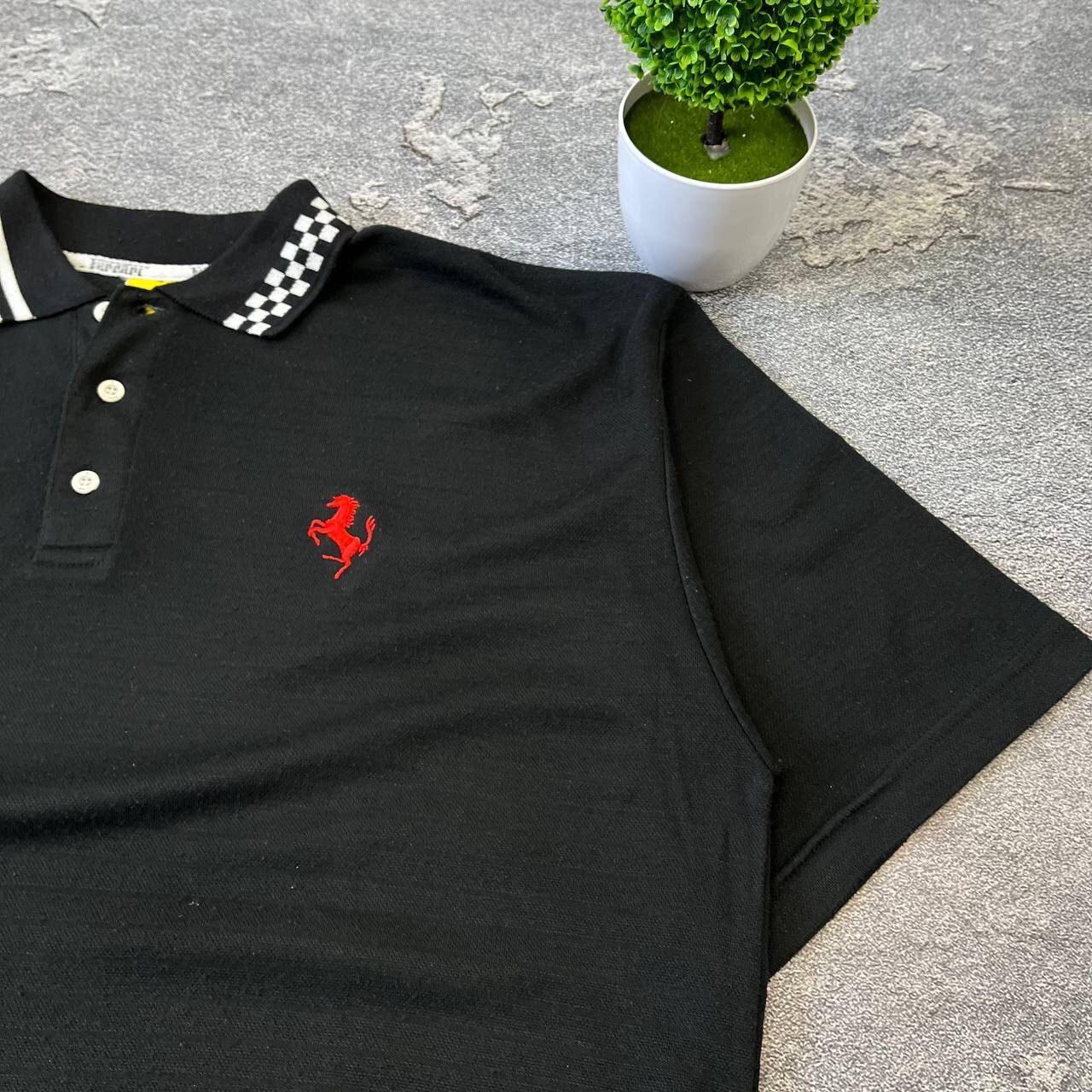 Vintage Vintage Black Ferrari Official Product 1996 T-Shirt,Size L Size US L / EU 52-54 / 3 - 7 Thumbnail