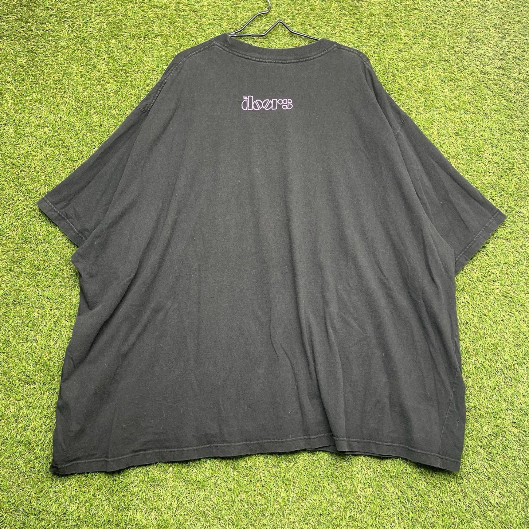 Vintage VINTAGE The Doors Band T-Shirt Mens 6XL Cotton Graphic Print 90s Rock Logo Crew Neck Size US XXL / EU 58 / 5 - 2 Thumbnail