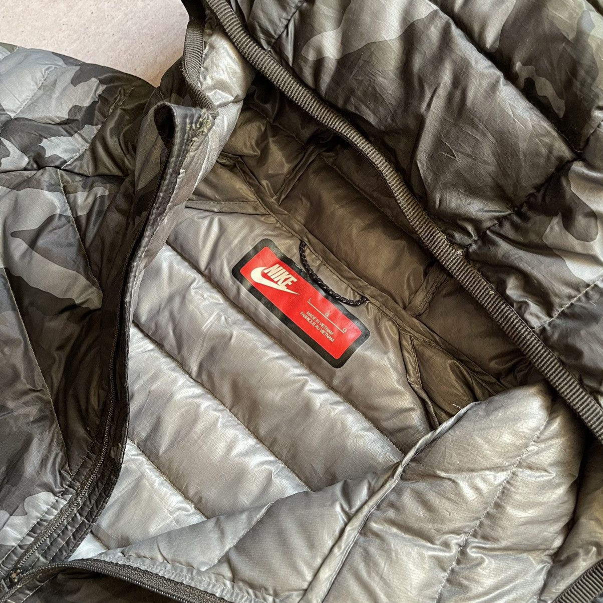 Nike Nike light puffer camo Size US L / EU 52-54 / 3 - 10 Thumbnail
