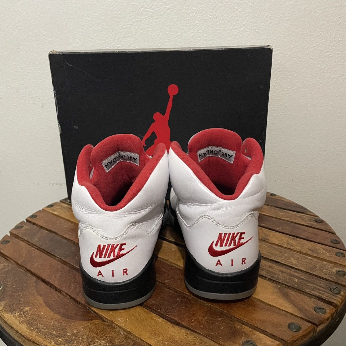 Jordan Brand × Nike Nike Air Jordan 5 Retro Fire Red Silver Tongue Mens Size 11 Size US 11 / EU 44 - 6 Thumbnail