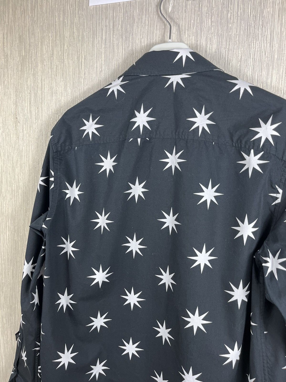 Designer × Moschino Love Moschino white stars monogram art shirt Size US S / EU 44-46 / 1 - 20 Thumbnail