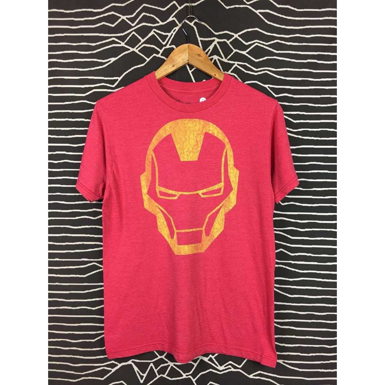 Marvel Comics Marvel Avengers Assemble Iron Man Mask Logo Graphic Tee Size US S / EU 44-46 / 1 - 1 Thumbnail