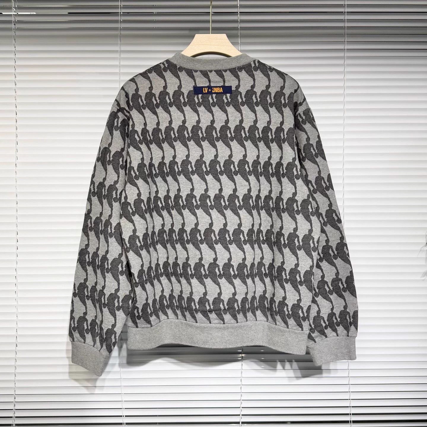 Louis Vuitton LV NBA silhouette print dark gray L sweatshirt Size US L / EU 52-54 / 3 - 2 Thumbnail
