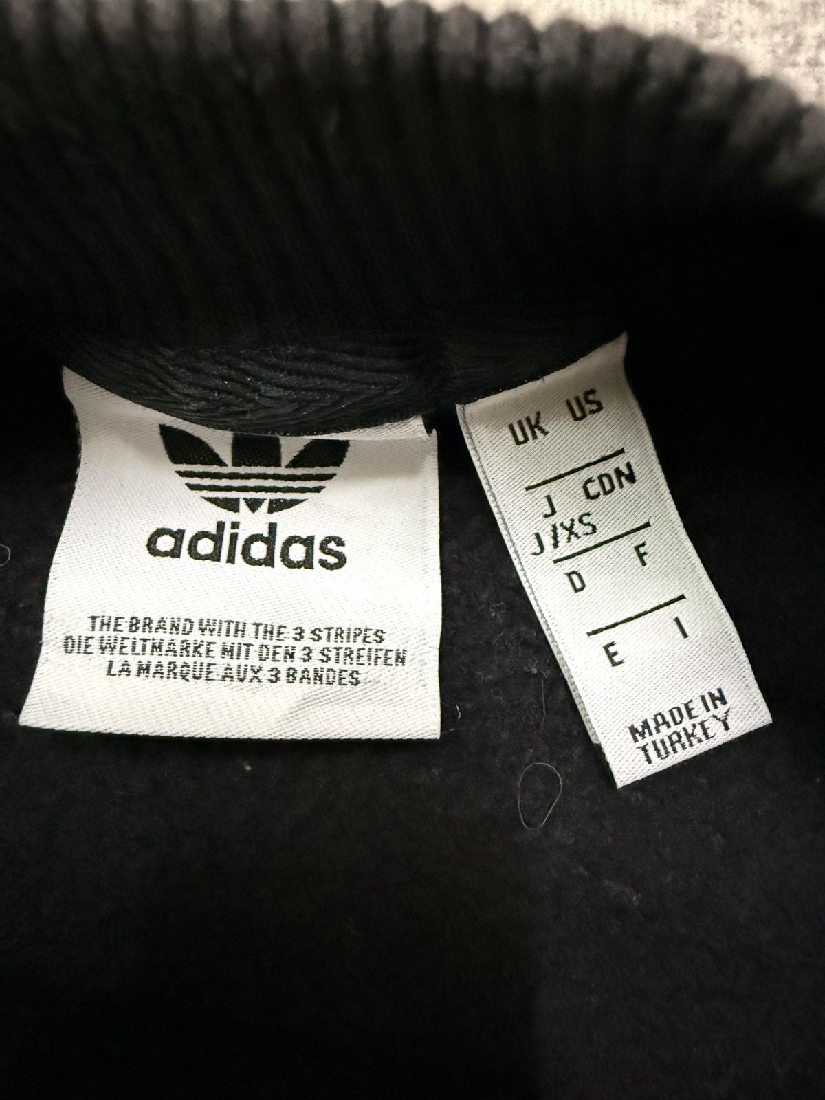 Adidas Adidas Emroidery Spellout Logo Cropped Sweatshirt Size XS / US 0-2 / IT 36-38 - 6 Thumbnail