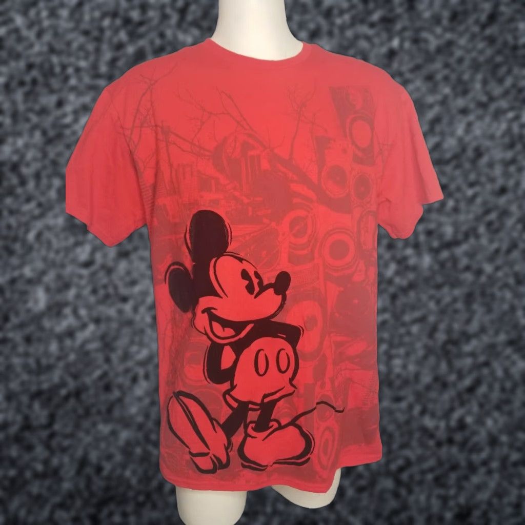Disney Disney Mickey T-shirt Mens L Red Flocked Graphic DJ Speakers AOP Size US L / EU 52-54 / 3 - 1 Thumbnail