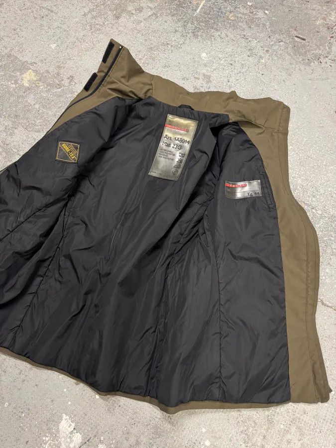 Prada Prada FW99 Tactical Gore-Tex Belted Khaki Green Jacket Size US S / EU 44-46 / 1 - 12 Thumbnail