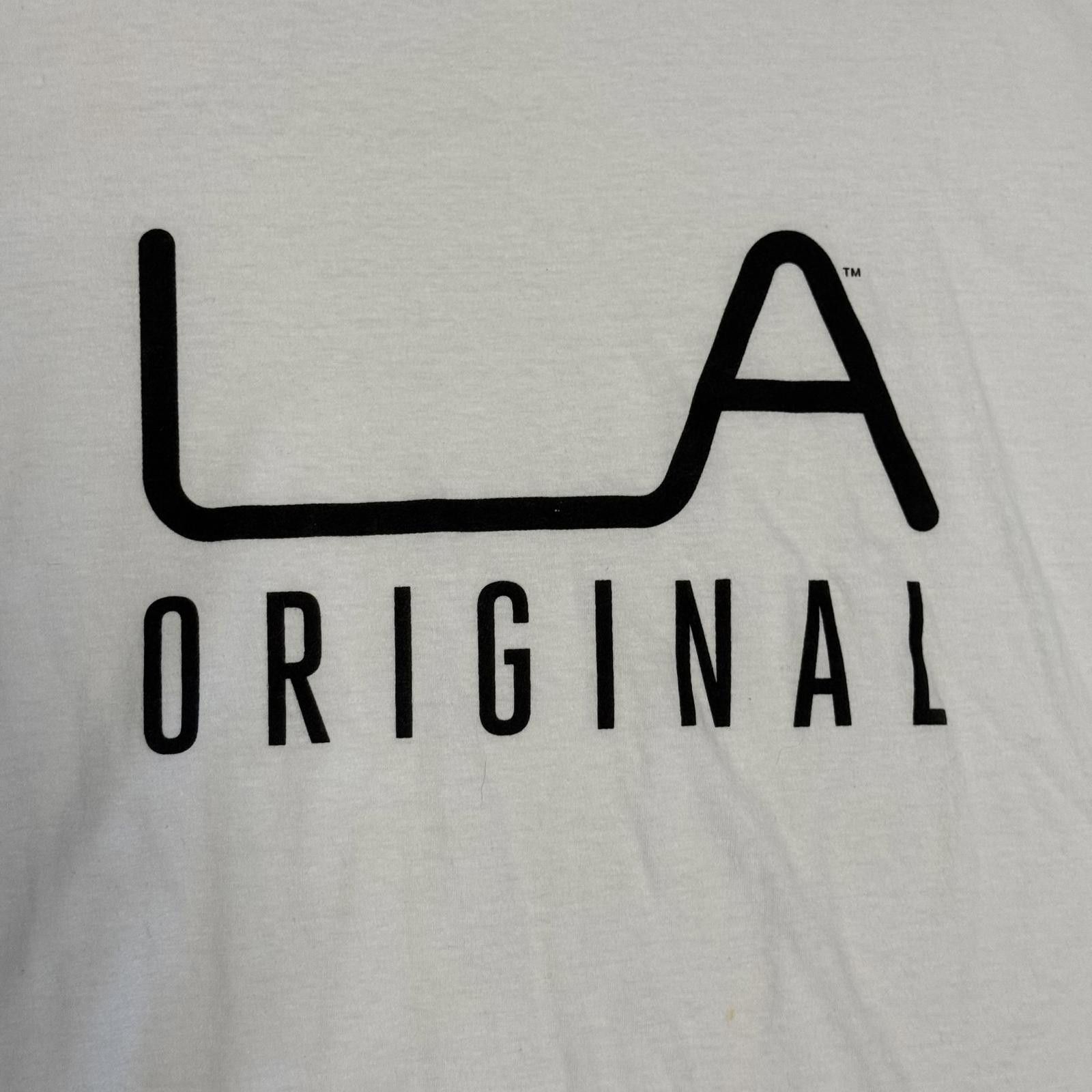 Designer NWT LA Original White Logo Spell-Out Tee Shirt Men's Size L Size US L / EU 52-54 / 3 - 2 Thumbnail