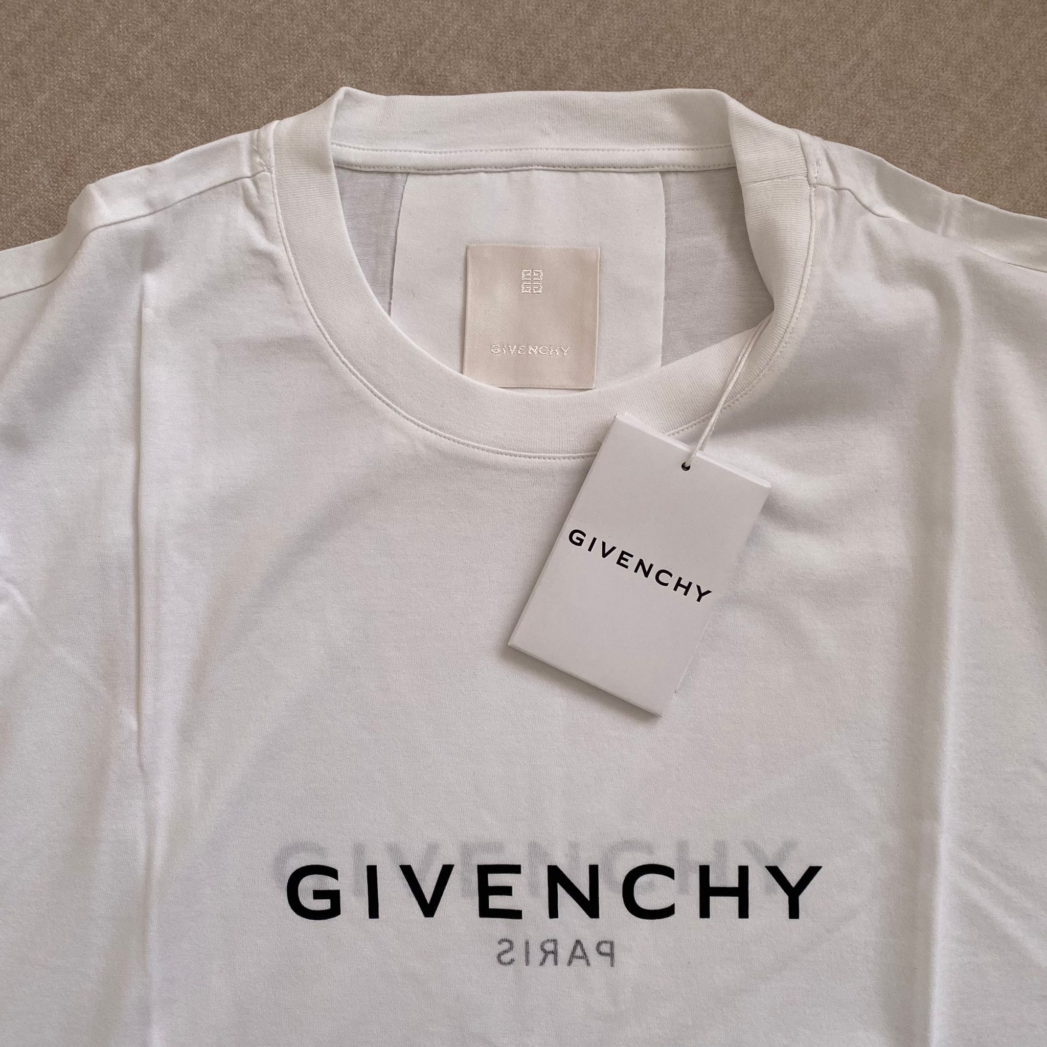Givenchy White Reverse Logo T-shirt Size US XXL / EU 58 / 5 - 6 Thumbnail