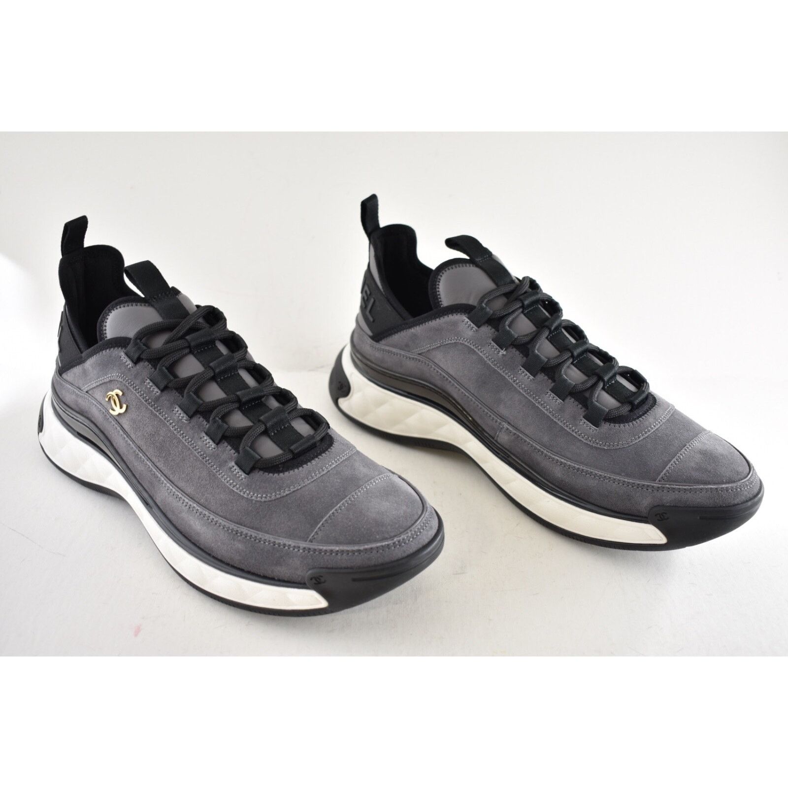 Chanel Chanel 23K Mens Grey Black White CC Logo Lace Up Low Top Size US 11 / EU 44 - 4 Thumbnail