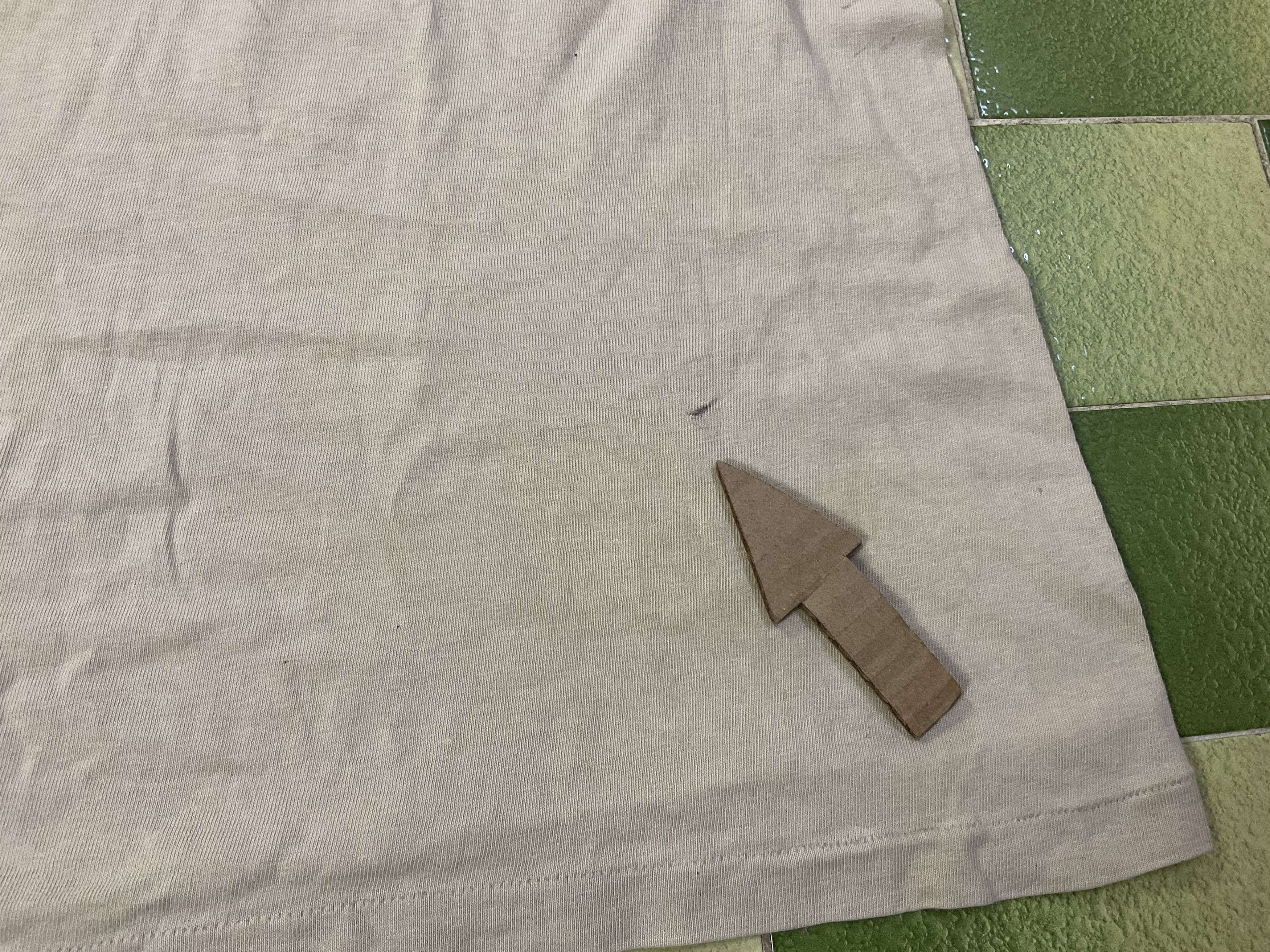 Banana Republic Vintage Worn Trashed 90s Banana Republic Propaganda Tee Size US L / EU 52-54 / 3 - 8 Thumbnail