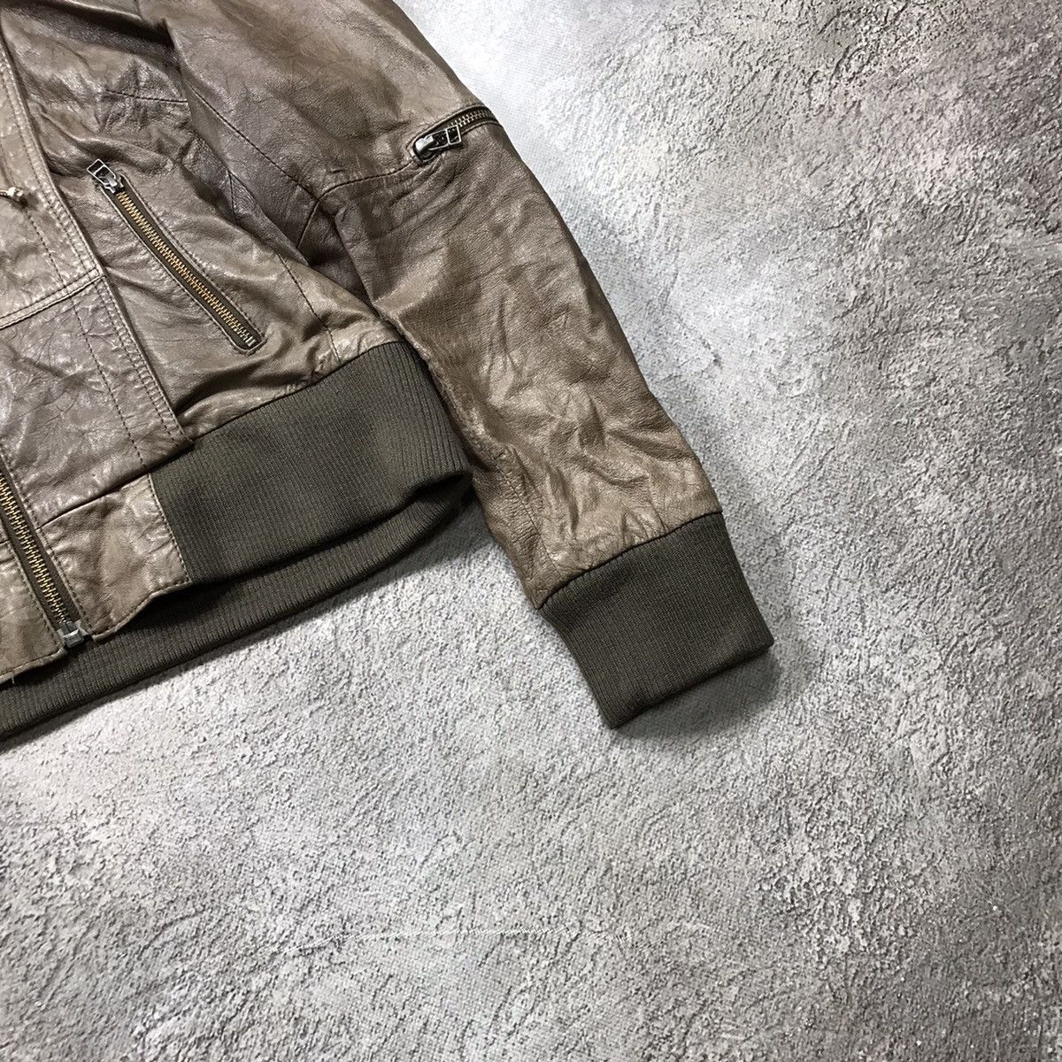 Vintage Vintage Y2K Quilted Bomber Jacket Streetwear Khaki Boxy M Size M / US 6-8 / IT 42-44 - 5 Thumbnail